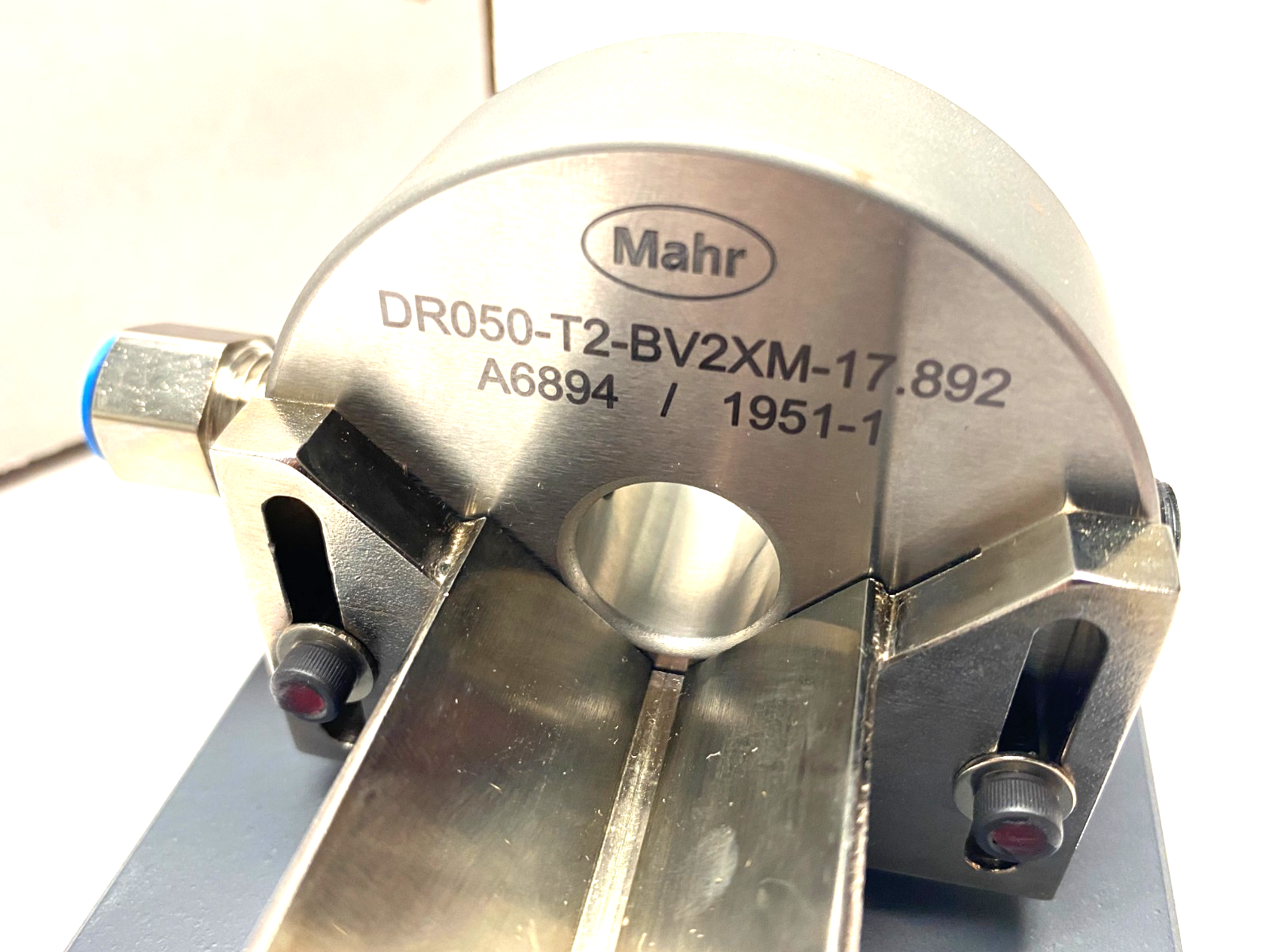 Mahr DR050-T2-BV2XM-17.892 Dimensionair 2-Jet Air Ring Gauge A6894 w/ Base Plate - Maverick Industrial Sales