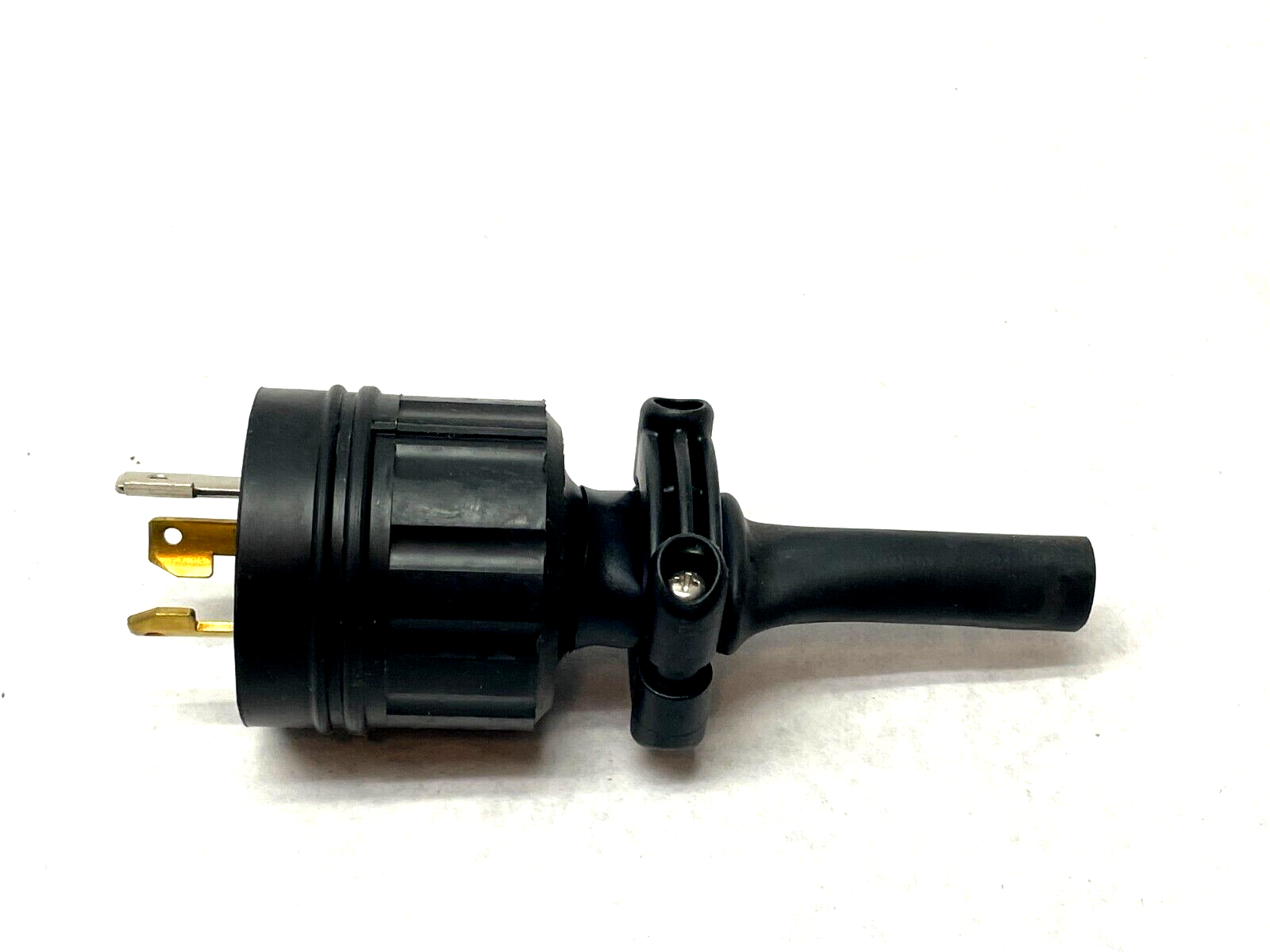 American Denki 3362RW Twist Lock Plug 30A 600V - Used - Maverick Industrial Sales