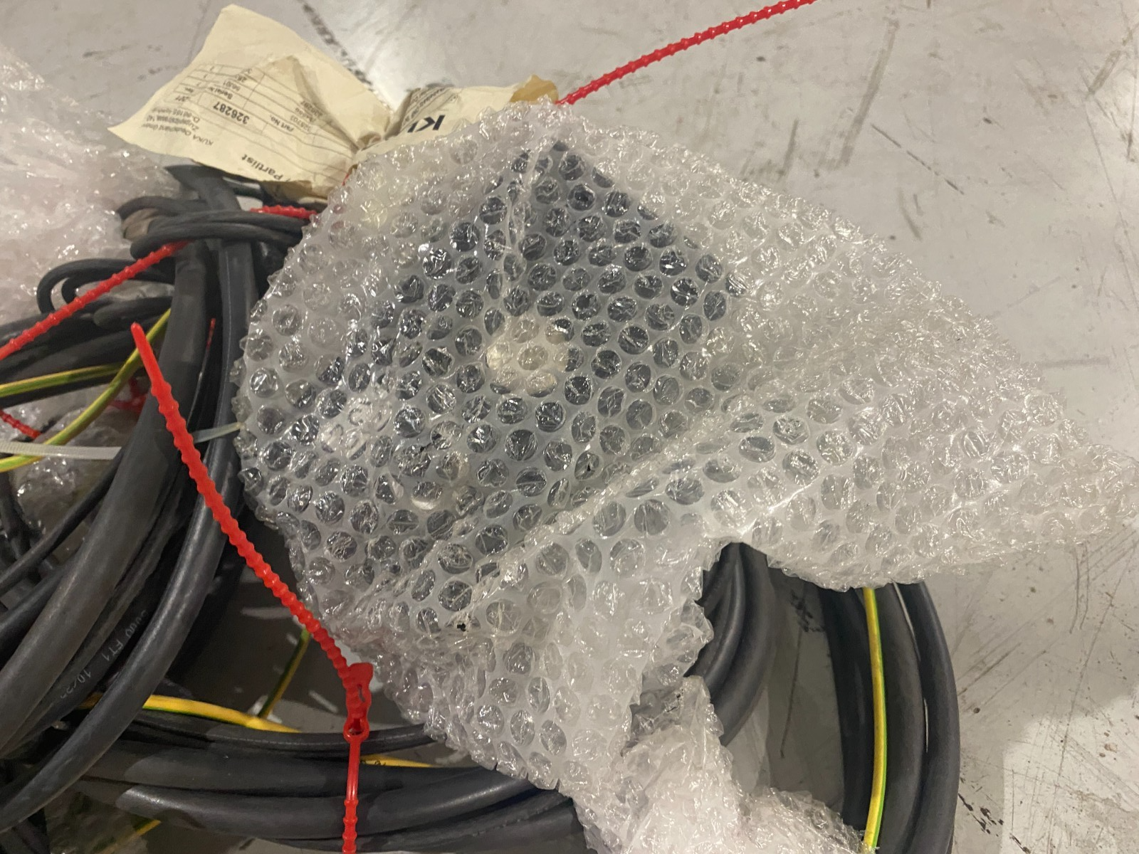 Kuka 326287 Robot Cable Assembly INT 084ST2900 - Maverick Industrial Sales