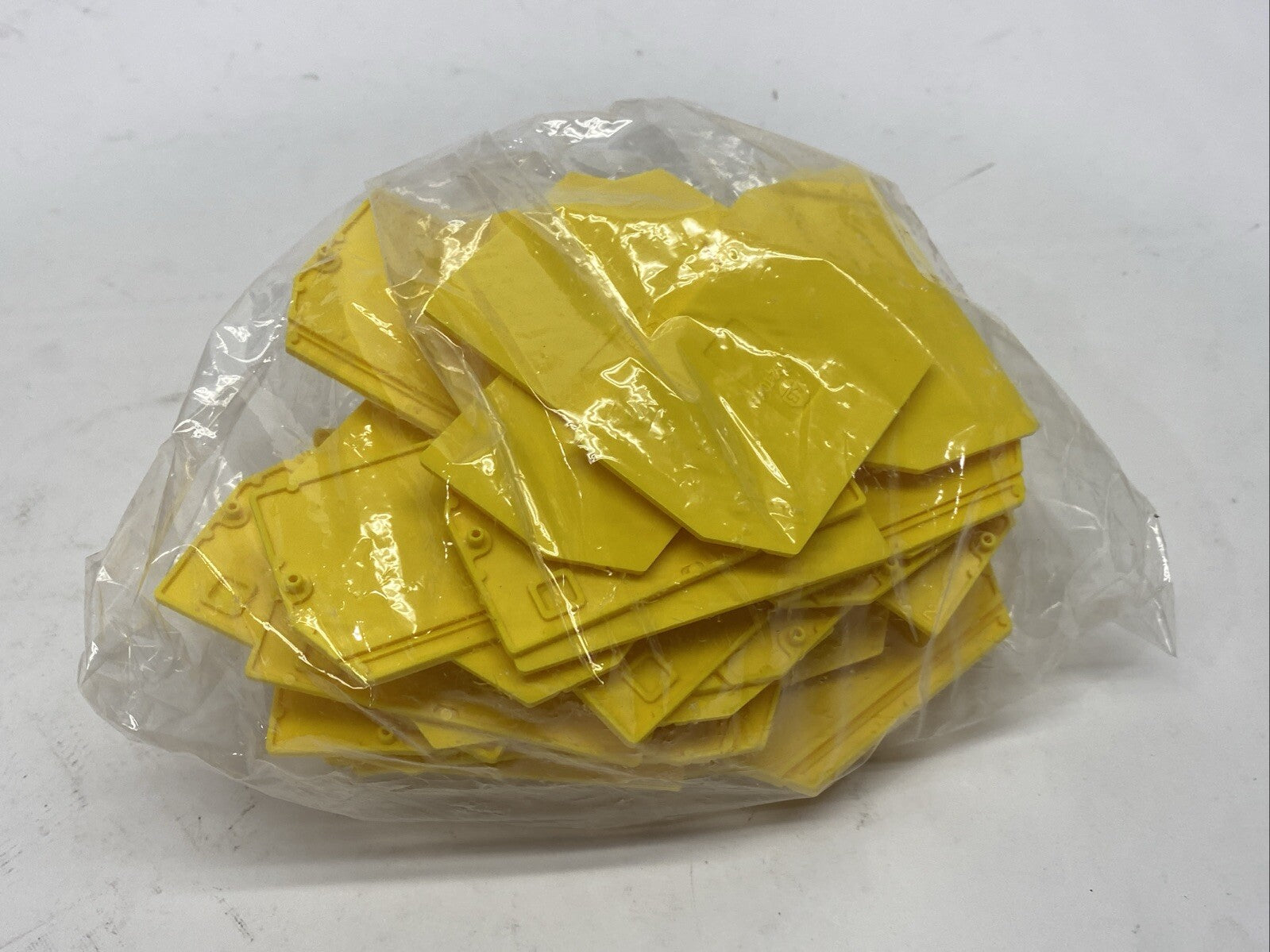 Allen Bradley 1492-TC4-Y Ser A Terminal Covers Yellow LOT OF 50 - Maverick Industrial Sales