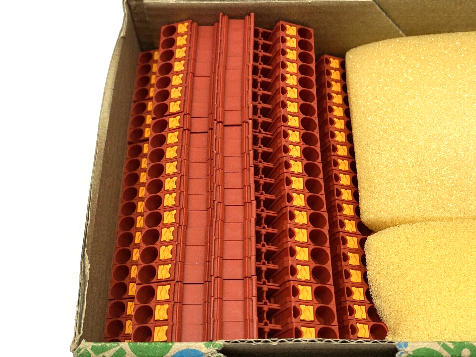 Phoenix Contact 3209607 Disconnect Terminal Block PTTBS 2,5 RD LOT OF 20 - Maverick Industrial Sales