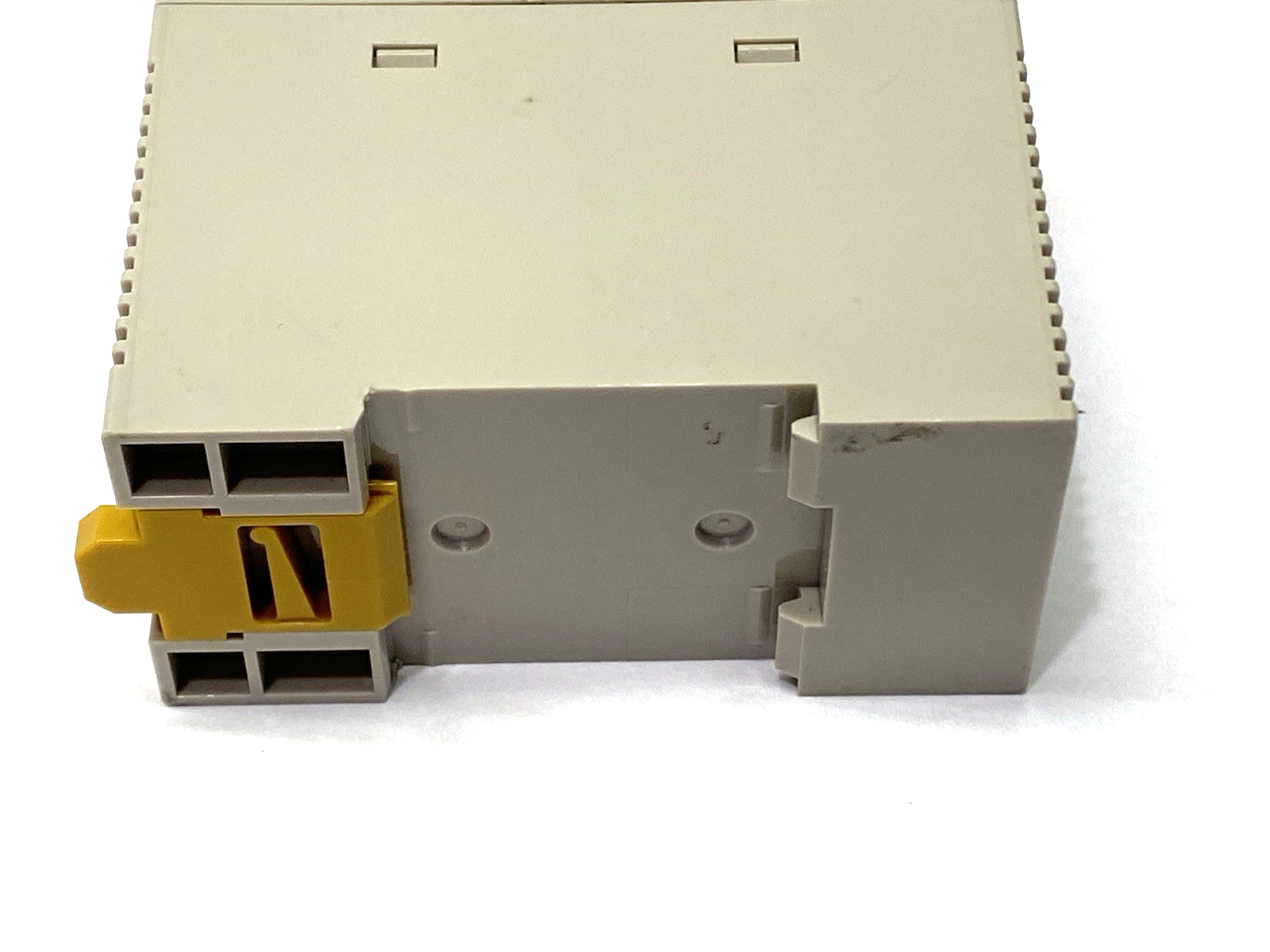 S28K-00728 | Omron Power Supply 100-240VAC .25A Input 15VDC .2A Output - New – Open box - Maverick Industrial Sales