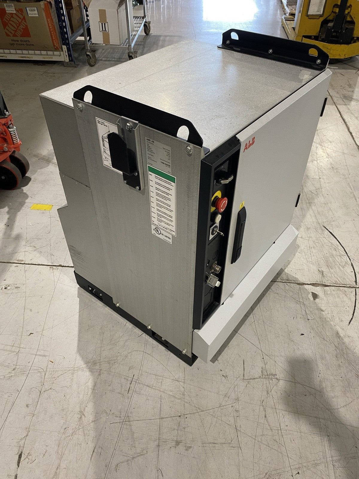 IRC5 M2004 | ABB Robot Controller 3x480V 14M-64930 - Used - Maverick Industrial Sales