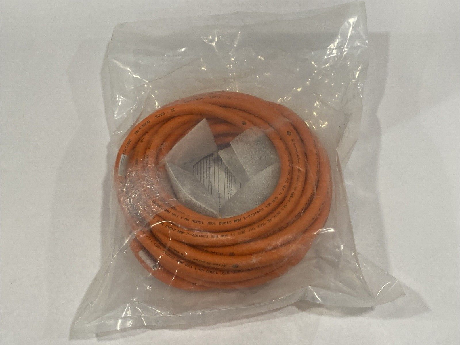 2090-CSBM1DG-18AA15 | Allen Bradley Cable Kinetix Single DSL Non-Flex TPE 18 AWG - New - Maverick Industrial Sales