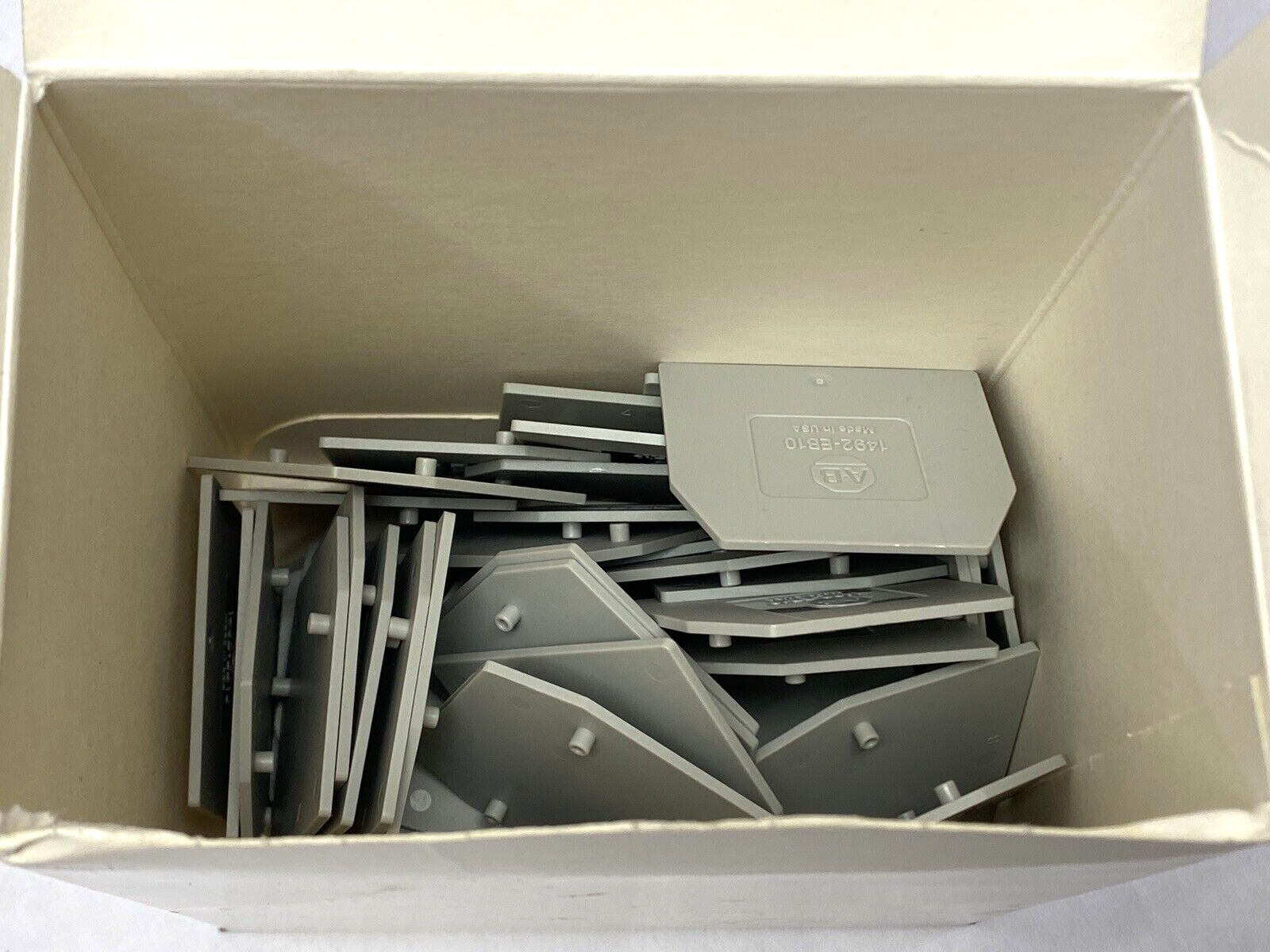 Allen Bradley 1492-EB10 Ser. A End Barriers LOT OF 50 - Maverick Industrial Sales
