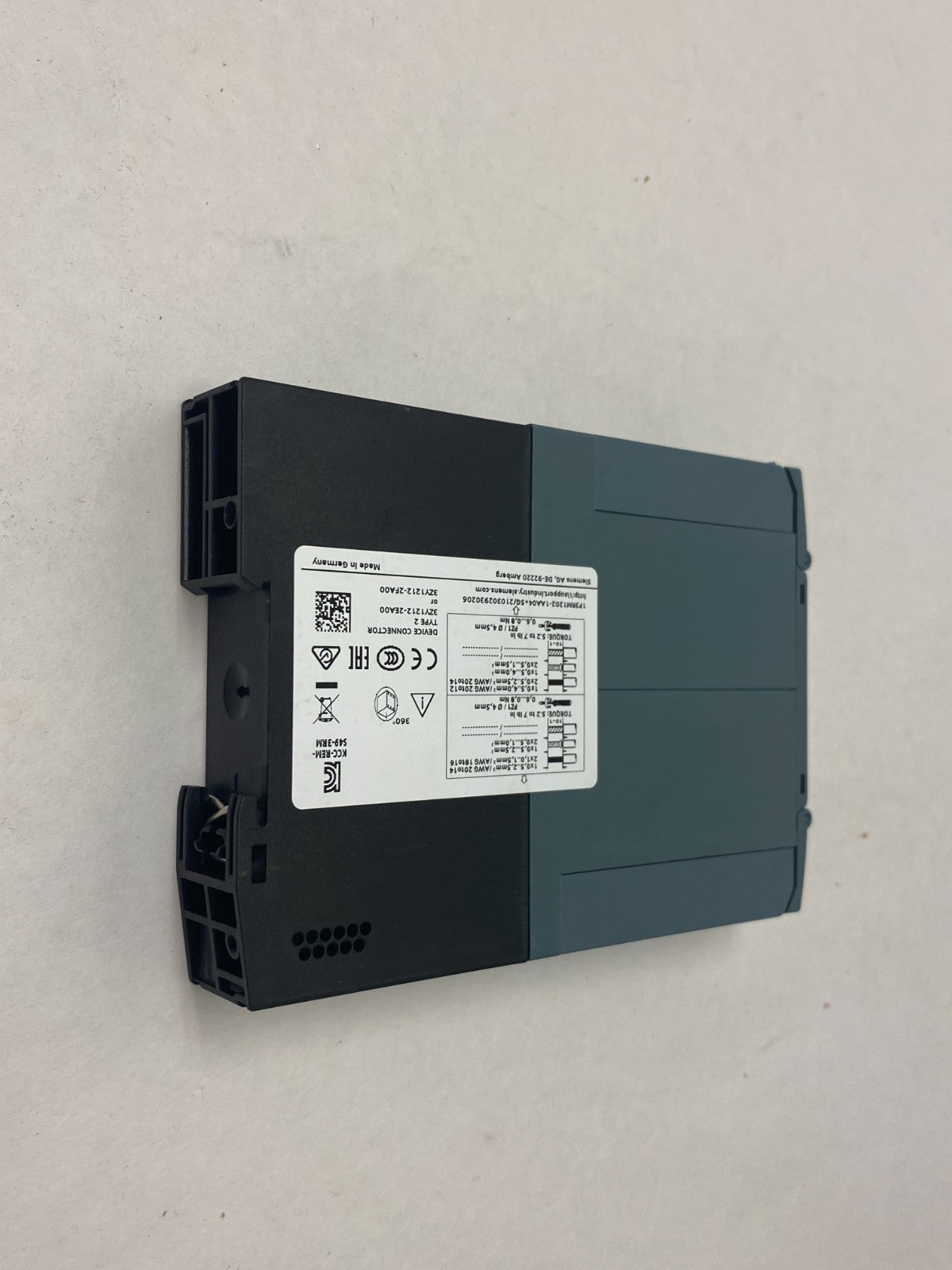 Siemens 3RM1202-1AA04 SIRIUS Reversing Starter, Screw-Type - Maverick Industrial Sales