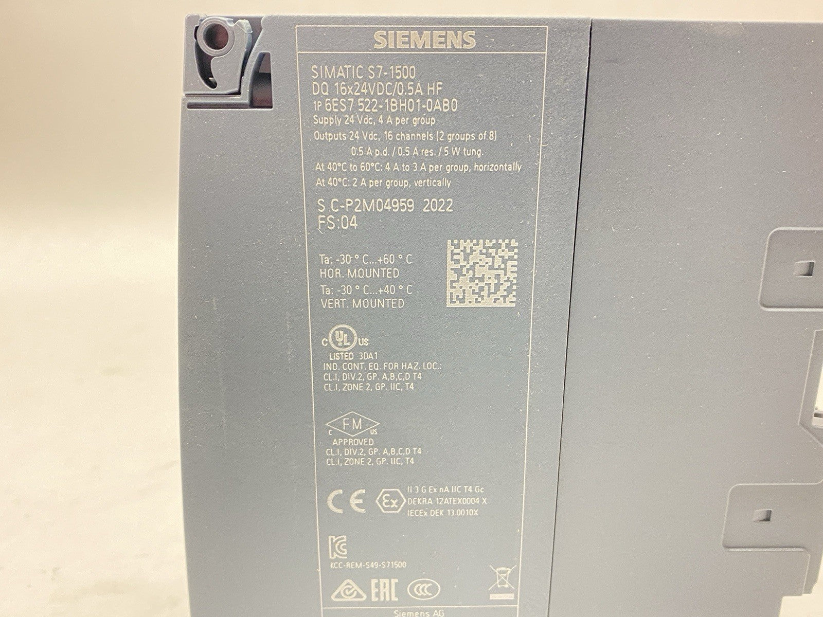 6ES7522-1BH01-0AB0 | Siemens Simatic S7-1500 Digital Output Module 24VDC - New – Open box - Maverick Industrial Sales