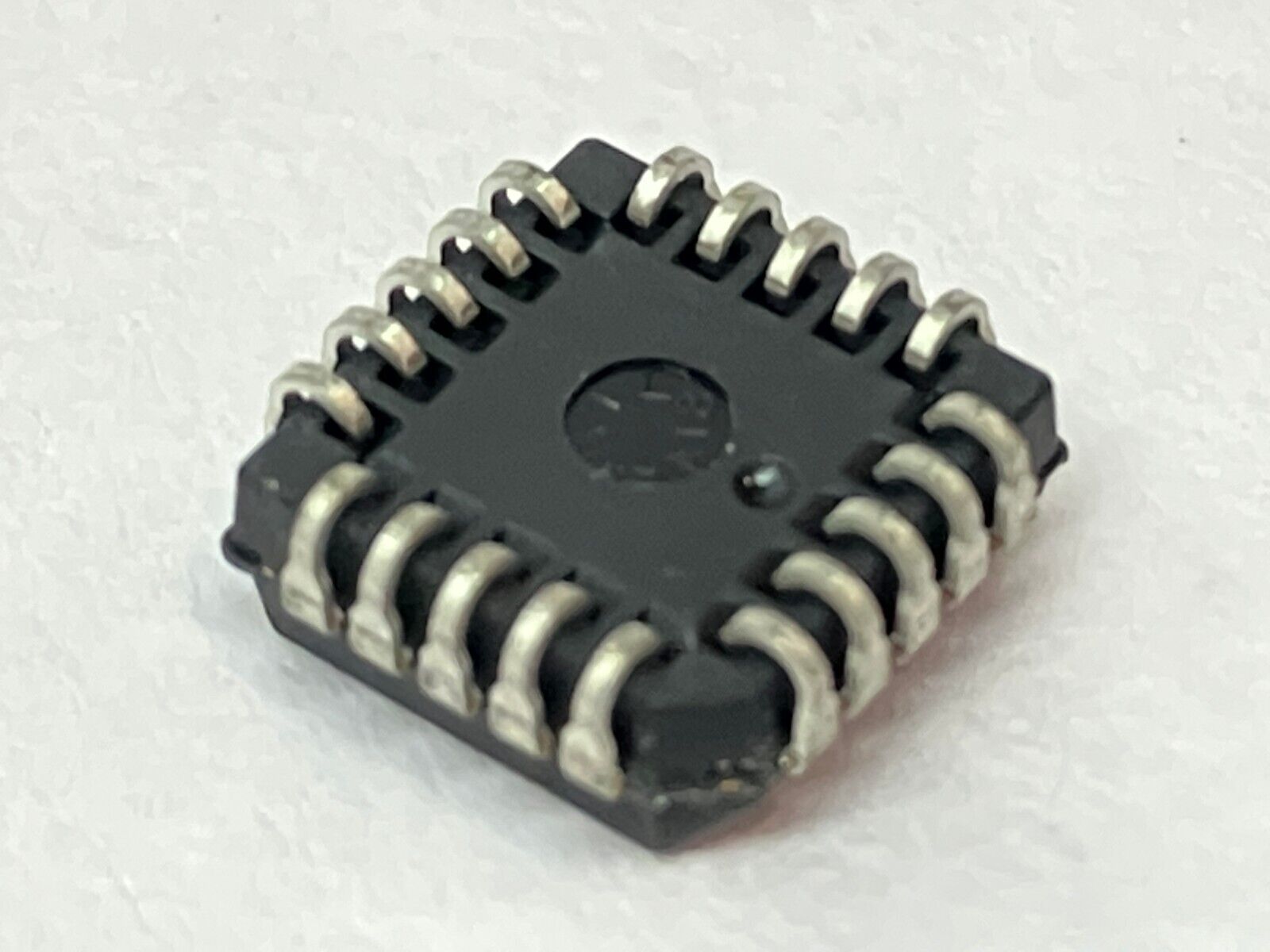 ON Semiconductor 10H102G Quad 2-Input NOR Gate LOT OF 4 - Maverick Industrial Sales