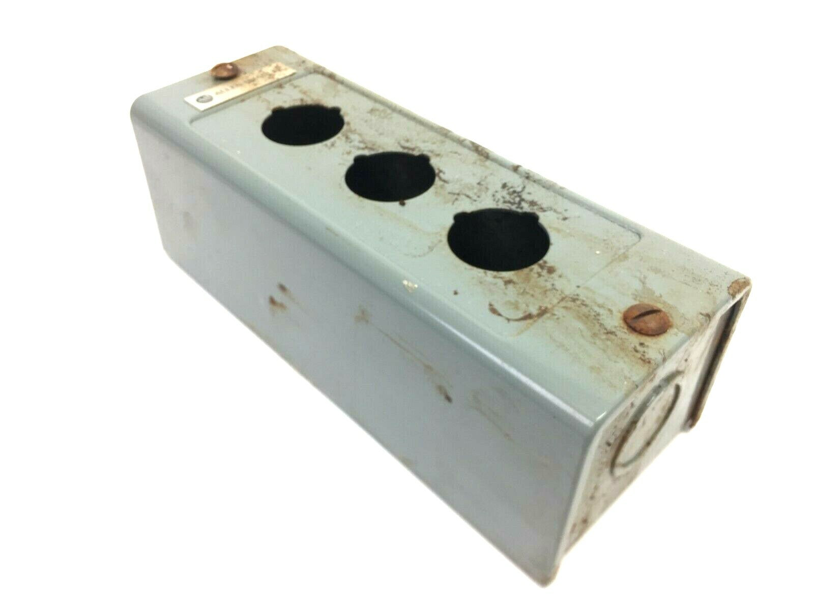 800H-3HZ | Allen Bradley 3 x 30.5mm Pushbutton Enclosure 8-1/2" x 3" x 3" - New Other - Maverick Industrial Sales