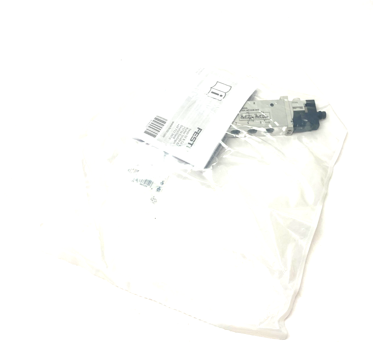 Festo VUVG-L14-T32C-MT-G18-1R8L Solenoid Valve 2x3/2-Way, Monostable 8031504 - Maverick Industrial Sales