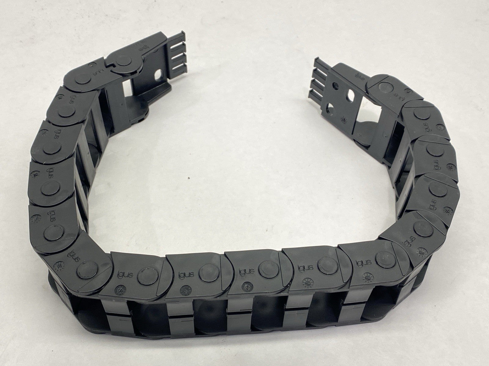 E14.3.028.0 | Igus Series E14 Energy Chain 16 Links 1.6ft Length w/ 114-3-12PZ - New Other - Maverick Industrial Sales