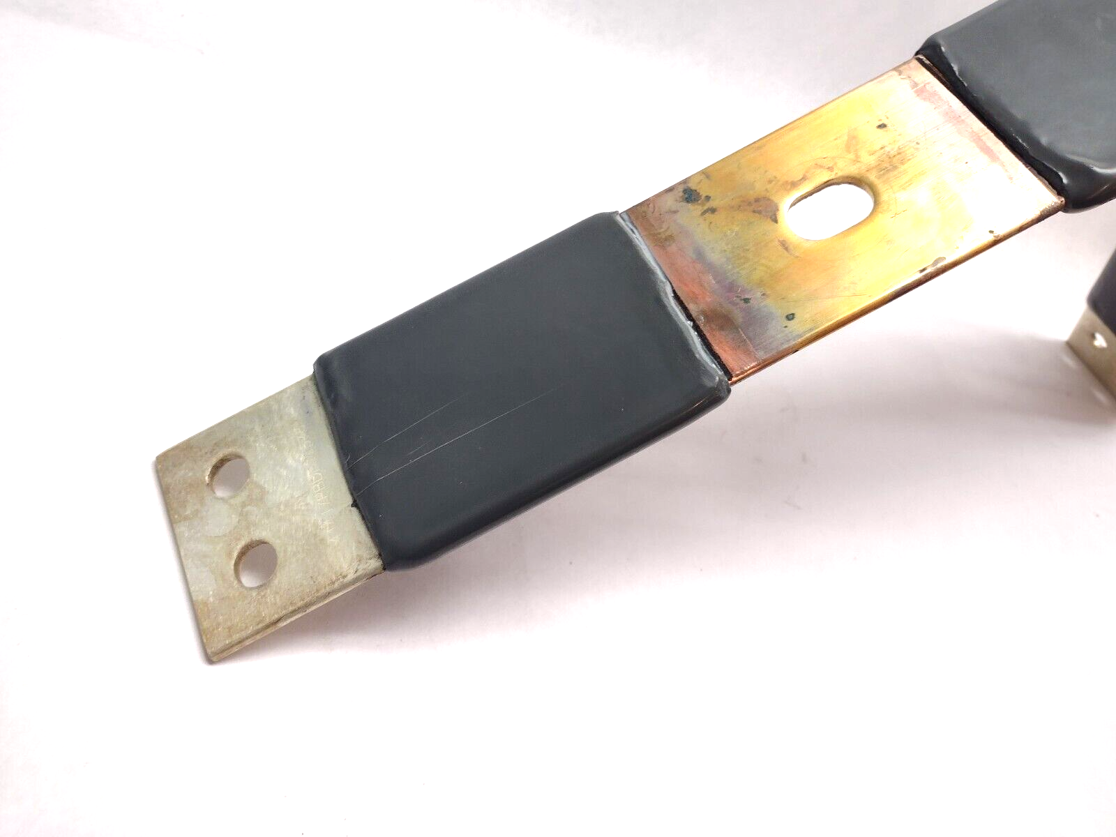 Powel 41417PBDF10575 Conductor Bar 90 Vert 0.25 X 4.00 Cracked Insulator - Maverick Industrial Sales