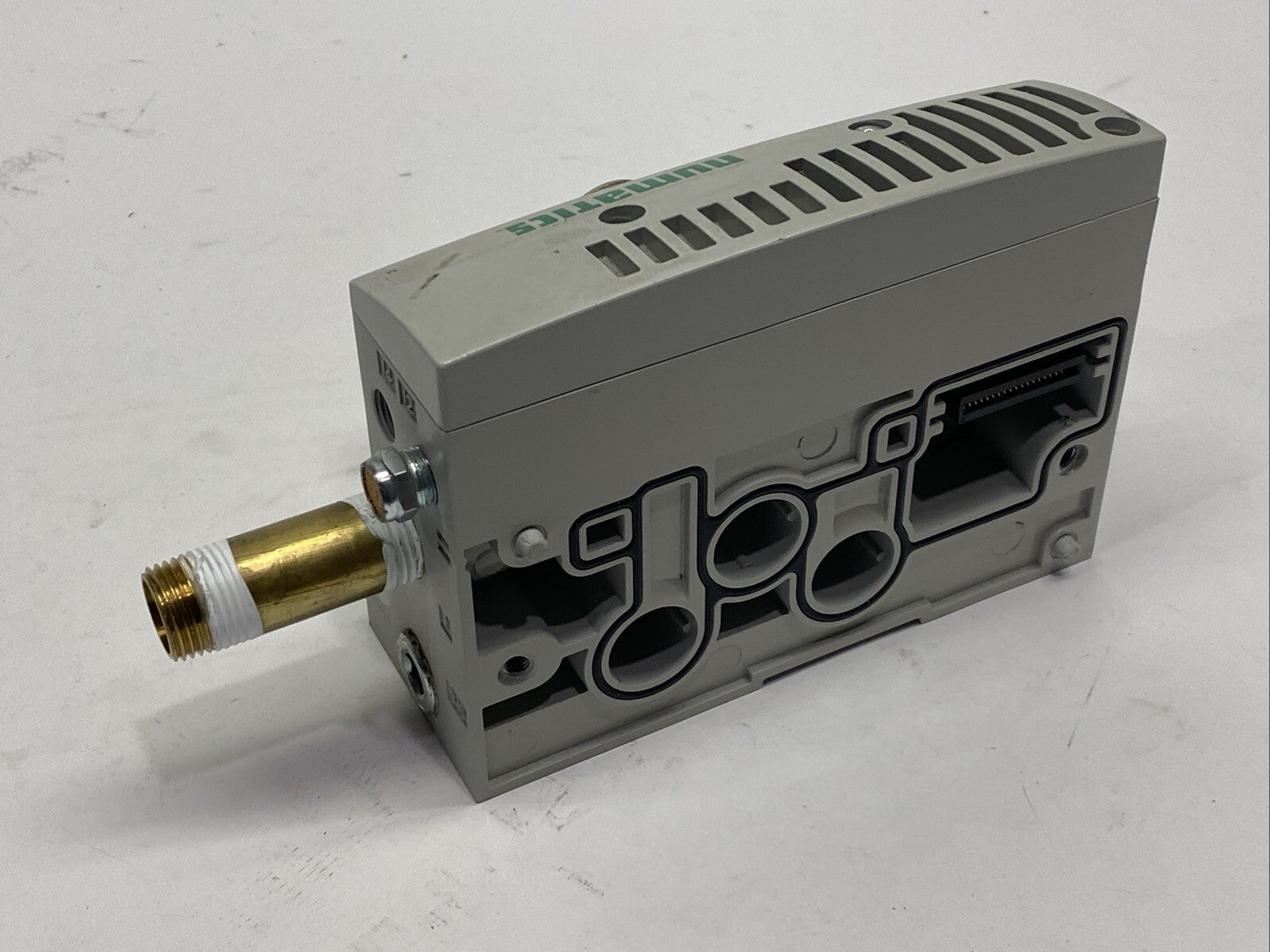 Numatics P599AE509838001 ROBOT EE-Interface Endplate w/ 8503AK428327007 - Maverick Industrial Sales