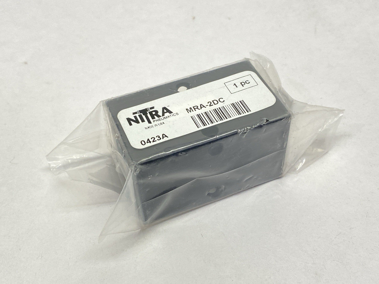 Nitra MRA-2DC Pneumatic Valve Manifold 1000psi 2x 3/8" FNPT 2x 1/4" FNPT - Maverick Industrial Sales