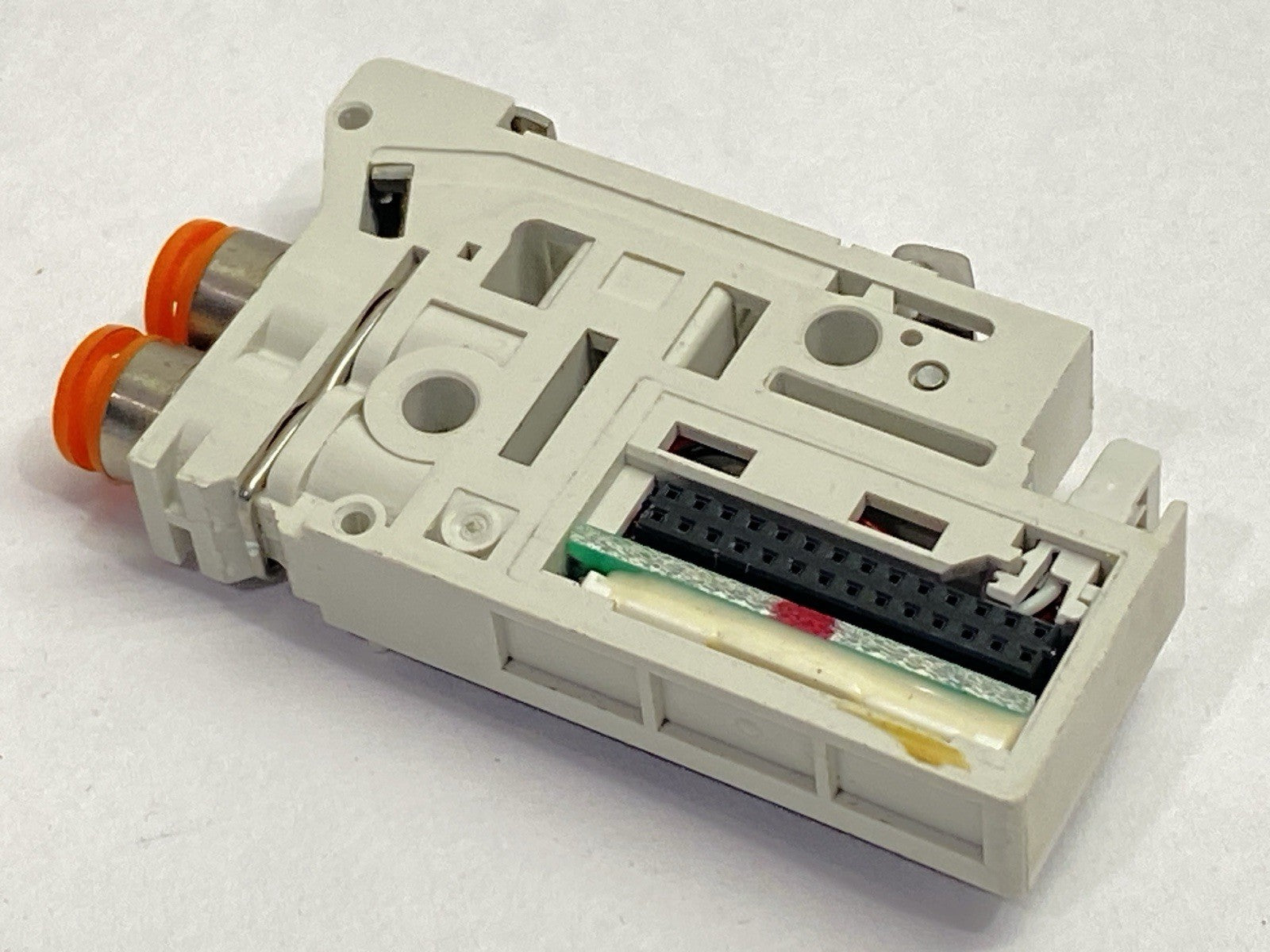 SMC VVQC1000-1A-1 Manifold Station Block w/ 1/4" Fitting - Maverick Industrial Sales