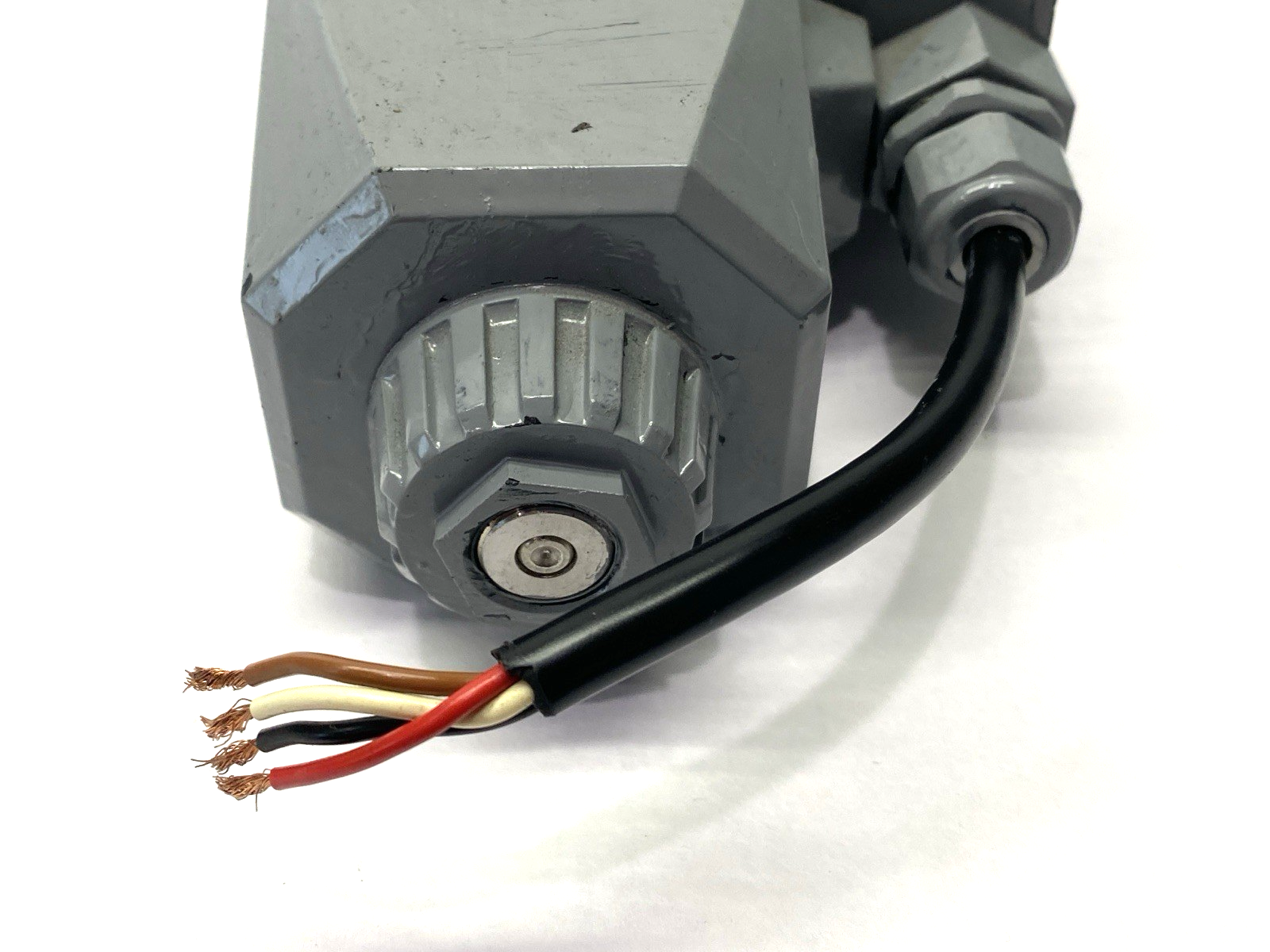 DG4VF-5-33C-MLA-PK2-H-7-40 | Tokimec Directional Control Valve - Used - Maverick Industrial Sales