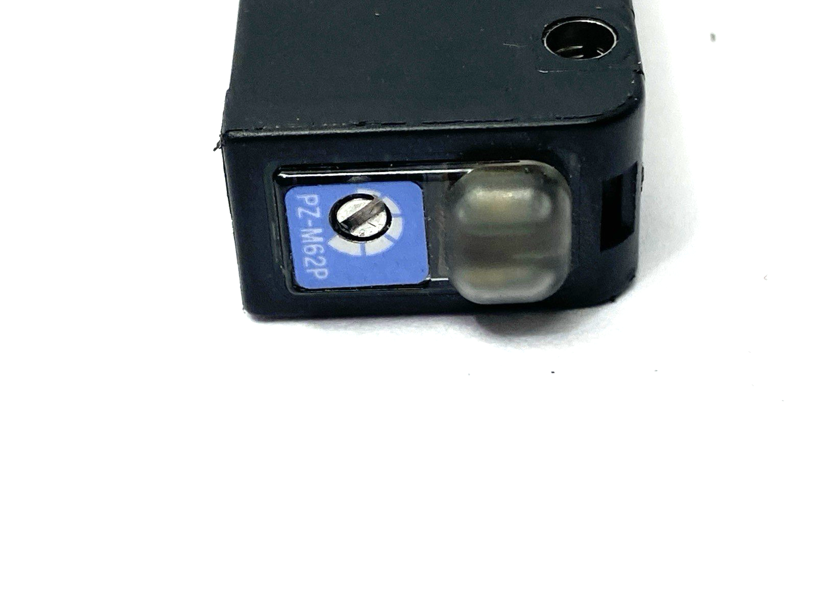 Keyence PZ-M62P Built-In Amplifier Photoelectric Sensor Square Retro-Reflective - Maverick Industrial Sales