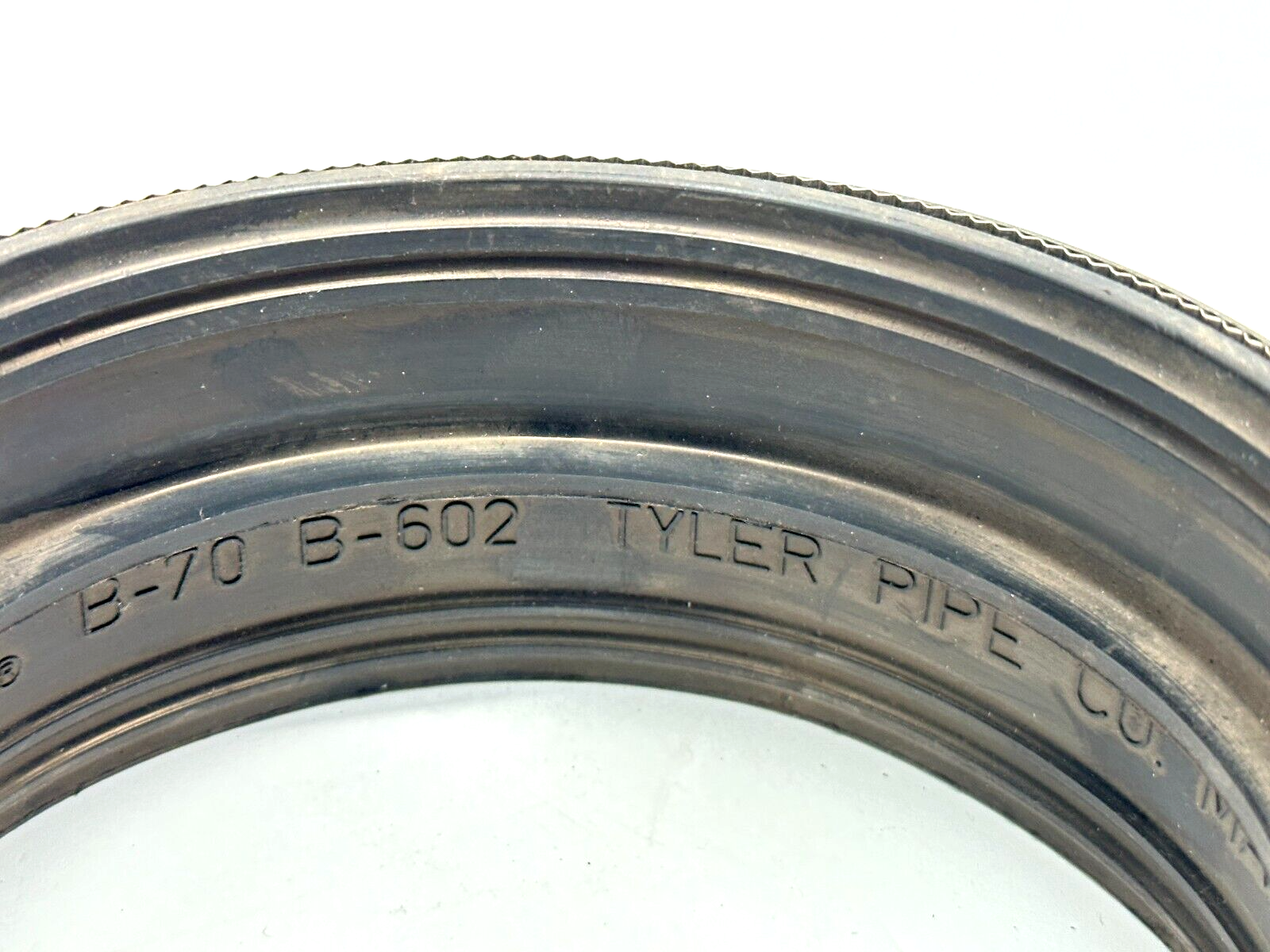 Fernco PNH-44 No Hub 4" Coupling 2-9/64" Length - Maverick Industrial Sales