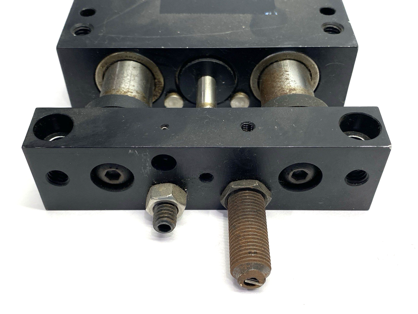 Robohand PS-5-2 Linear Motion Slide Actuator Double Acting 2" Stroke - Maverick Industrial Sales