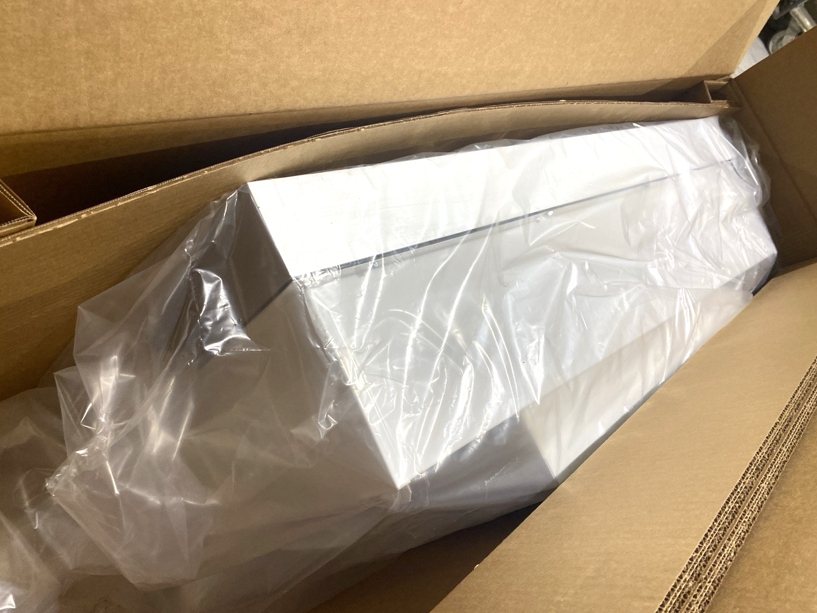 12150 | Cleanrooms International SAM 23 MS NCR Microsound Fan Filter Unit - New - Maverick Industrial Sales