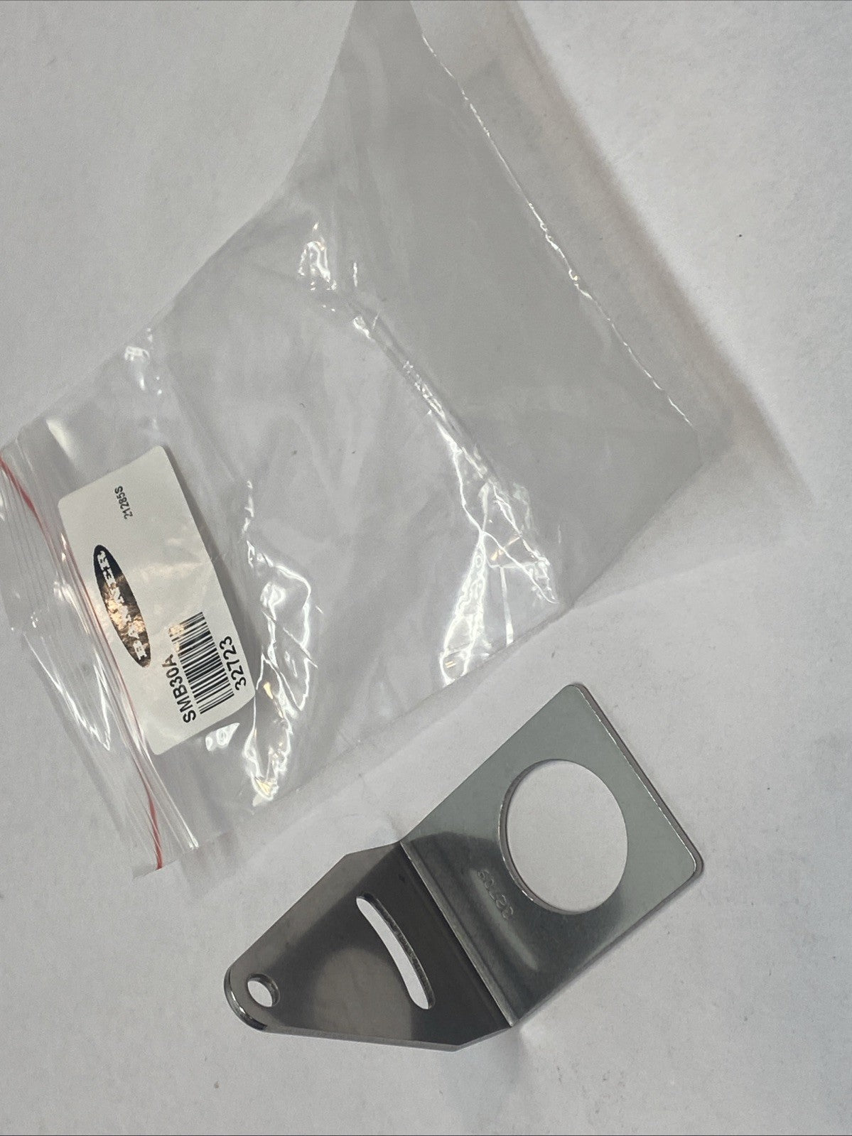 Banner SMB30A Stainless Right-Angle Bracket For 30mm QS30/SM30 Sensors - Maverick Industrial Sales