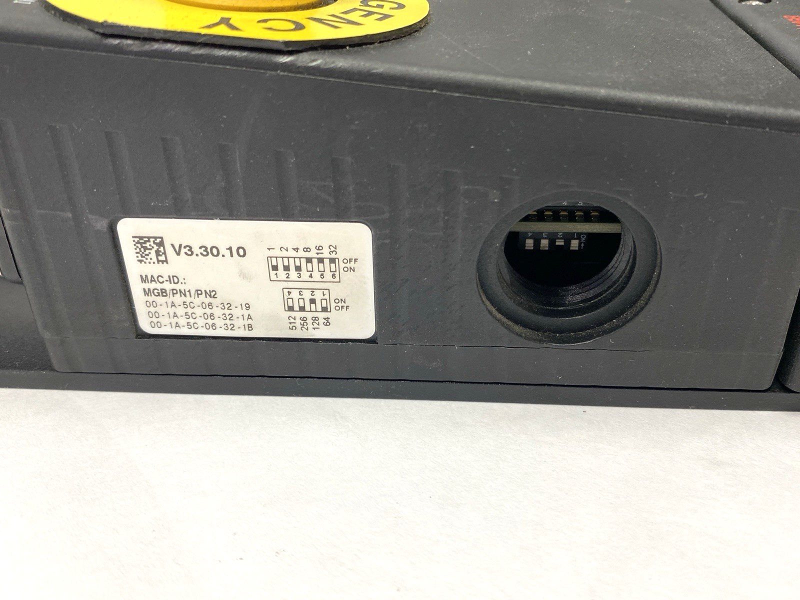 MGB-L1B-PNA-121855 | Euchner Multifunctional Gate Box 121855 MISSING THREADED PLUG - Used - Maverick Industrial Sales