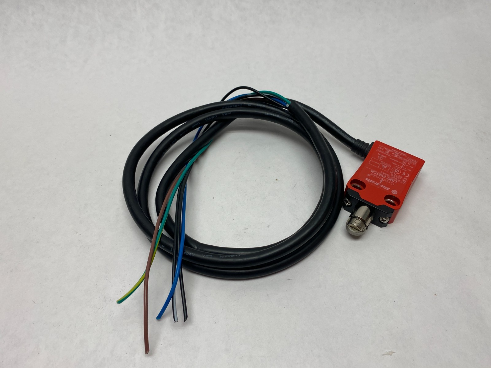 440P-ARPS11CS | Allen Bradley Ser. A Guardmaster Safety Limit Switch, Snap Acting - Used - Maverick Industrial Sales