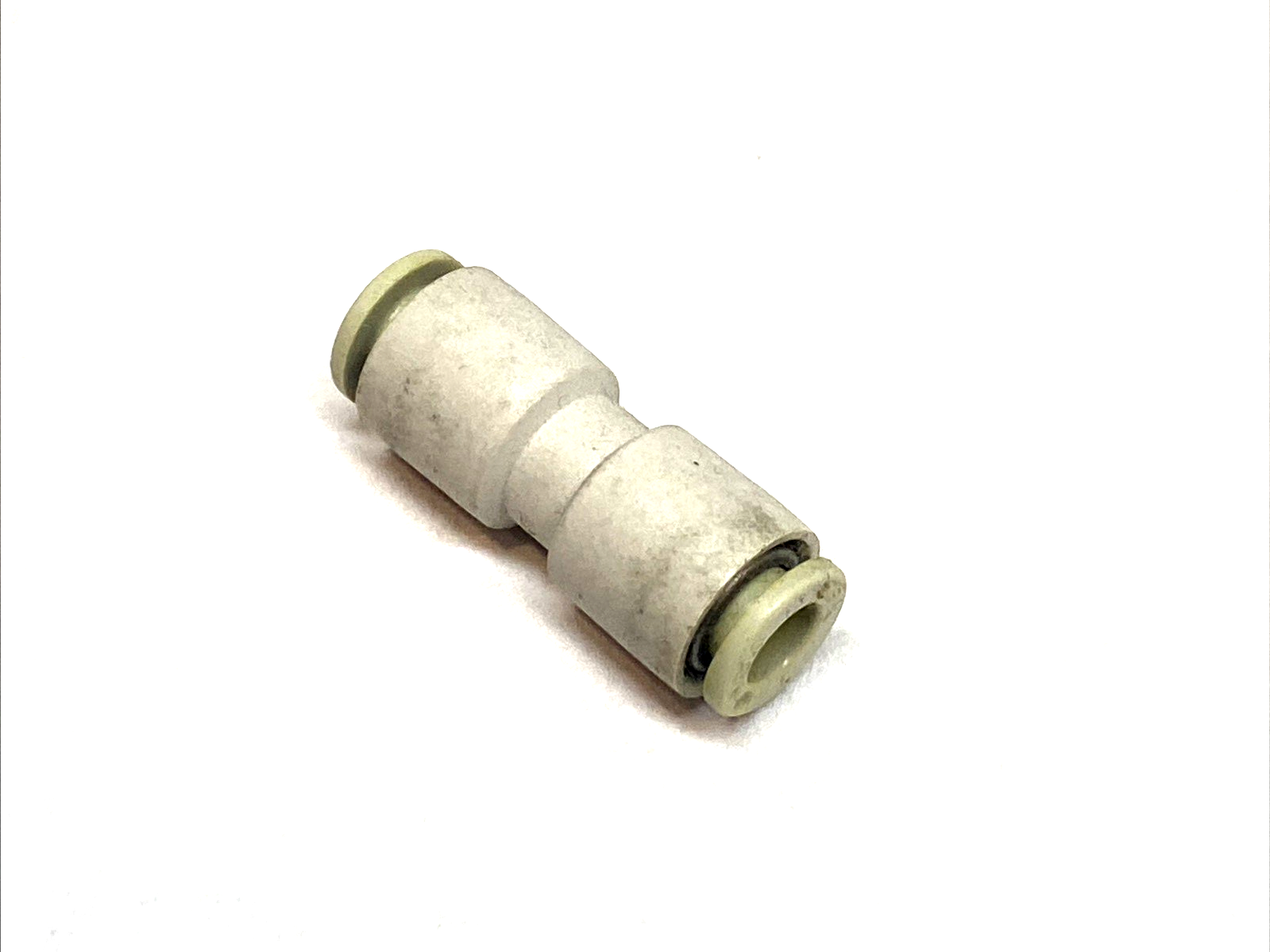 KQ2H06-00A | SMC One-Touch Straight Union Fitting 6mm Tube LOT OF 25 - Used - Maverick Industrial Sales