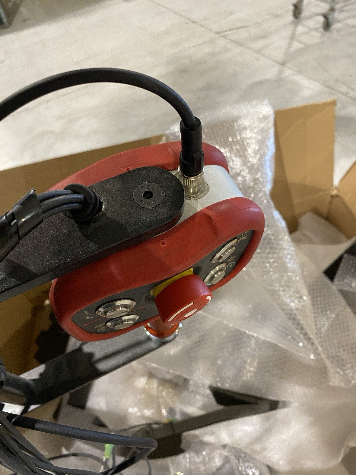 Binar Quick-Lift QLR 200i 230V 200 KG Max Load Smart Hoist - Maverick Industrial Sales