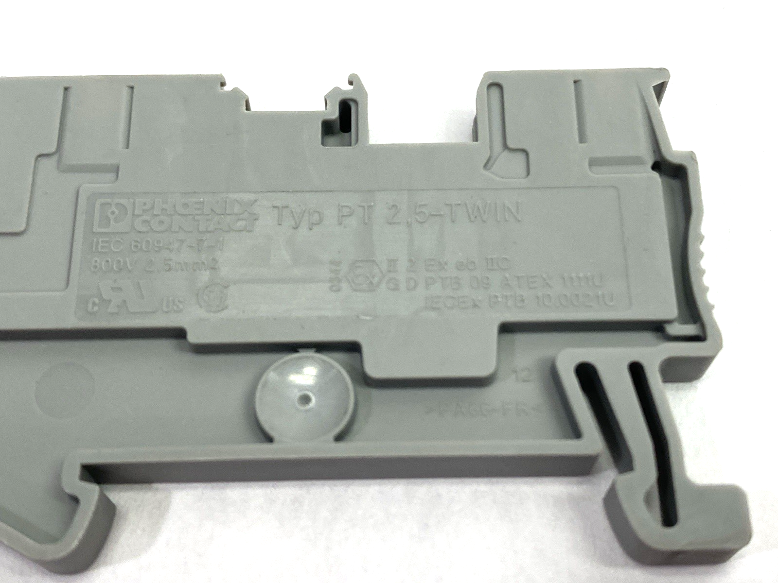 3209549 | Phoenix Contact PT 2,5-TWIN Feed-Through Terminal Block LOT OF 87 - Used - Maverick Industrial Sales