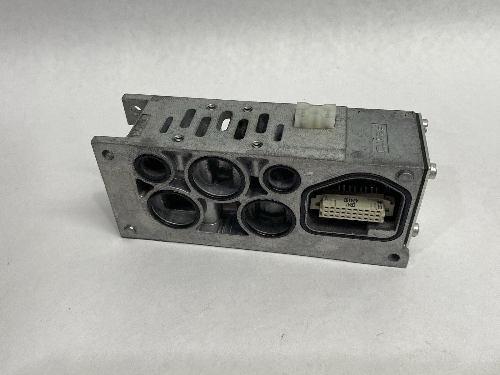 Festo VIGI-04-D-1 Manifold Block 18837 - Maverick Industrial Sales