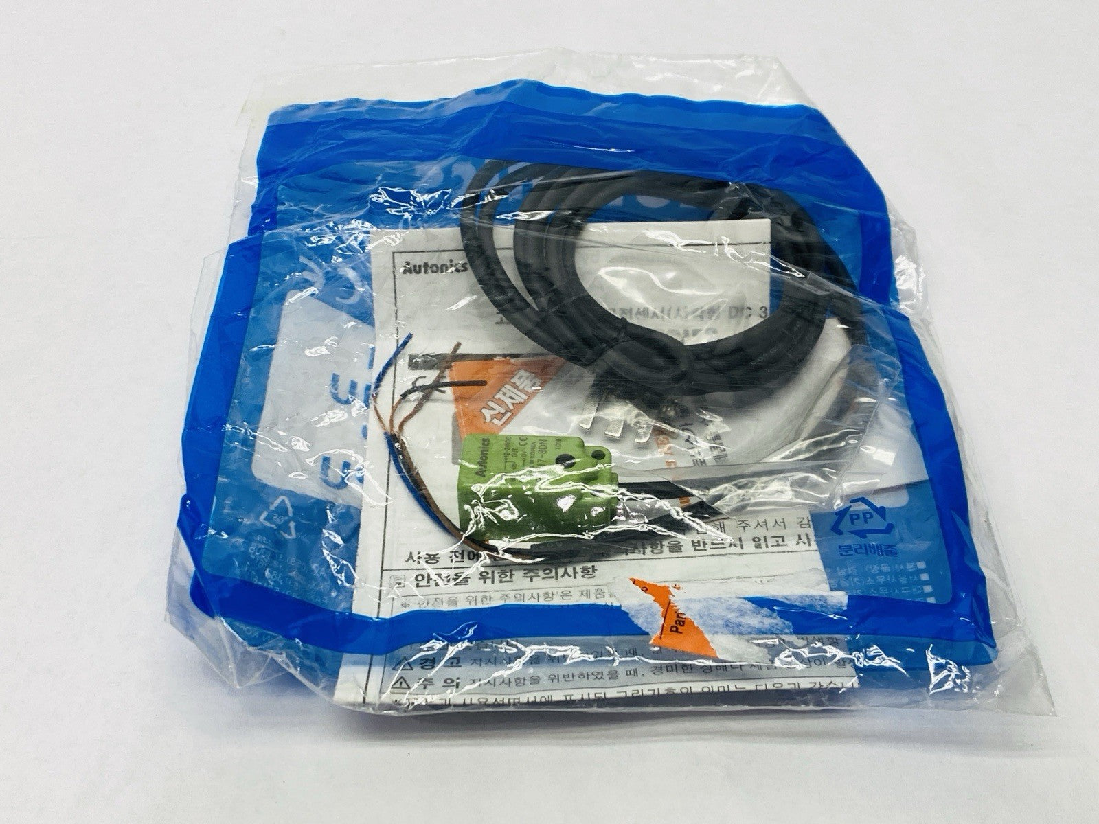 Autonics PSN17-8DN Rectangular Inductive Proximity Sensor 12-24VDC - Maverick Industrial Sales