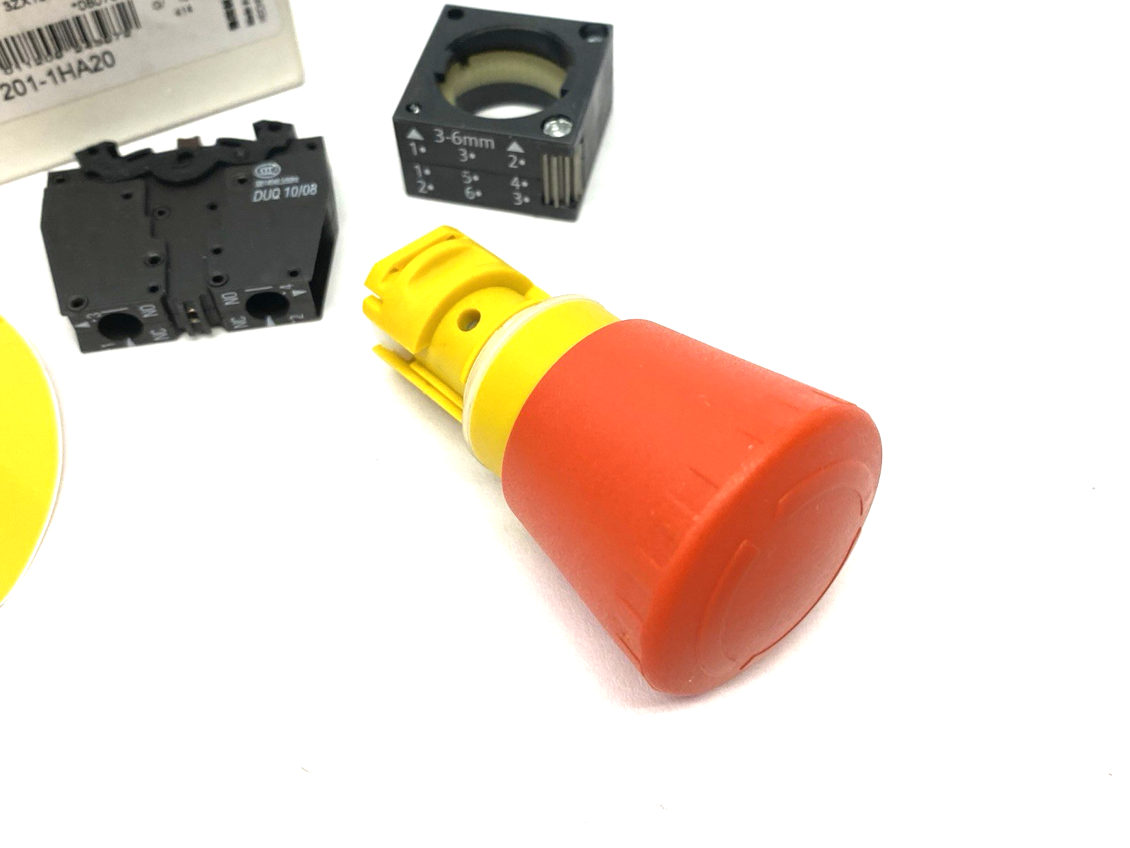 Siemens 3SB3201-1HA20 Emergency Stop Pushbutton Assembly, 22mm Red Plastic - Maverick Industrial Sales