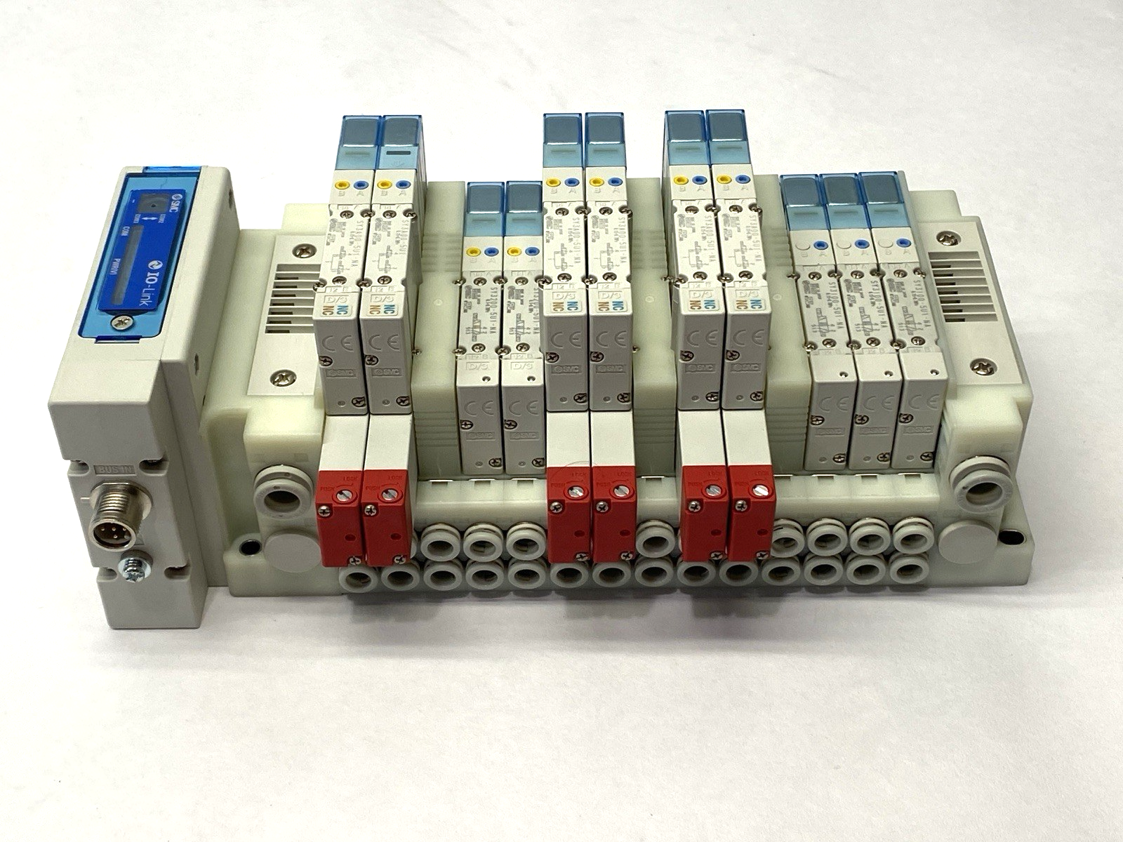 SMC SS5Y3-60-14B Pneumatic Manifold Assembly w/ EX260-SIL1 IO-Link M12 Connector - Maverick Industrial Sales