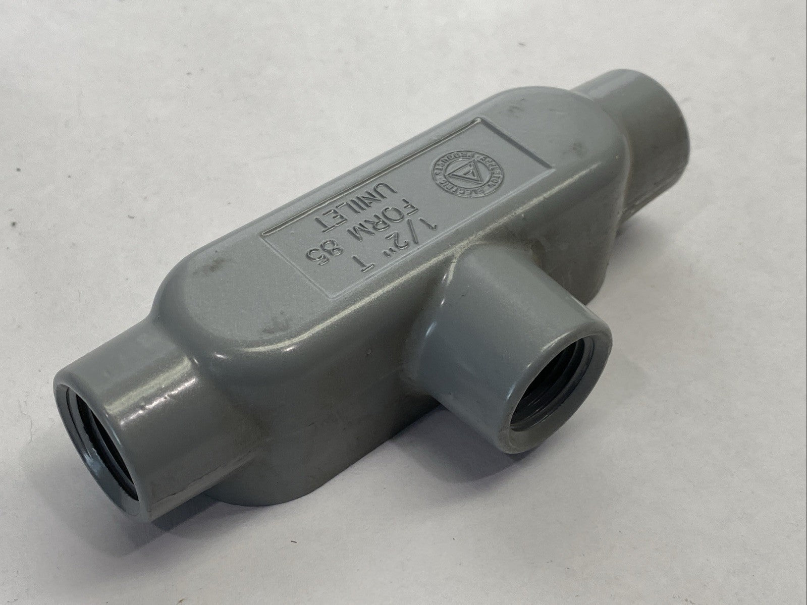 Appleton 16T Form 85 T-Type Conduit Tee 1/2" - Maverick Industrial Sales