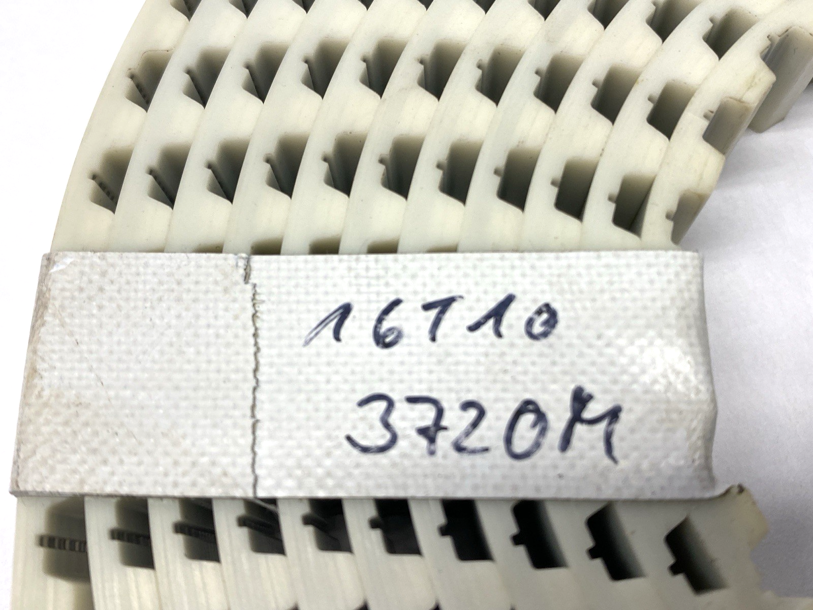 16T10/3720 | Brecoflex Open Ended Timing Belt 3720mm - New – Open box - Maverick Industrial Sales