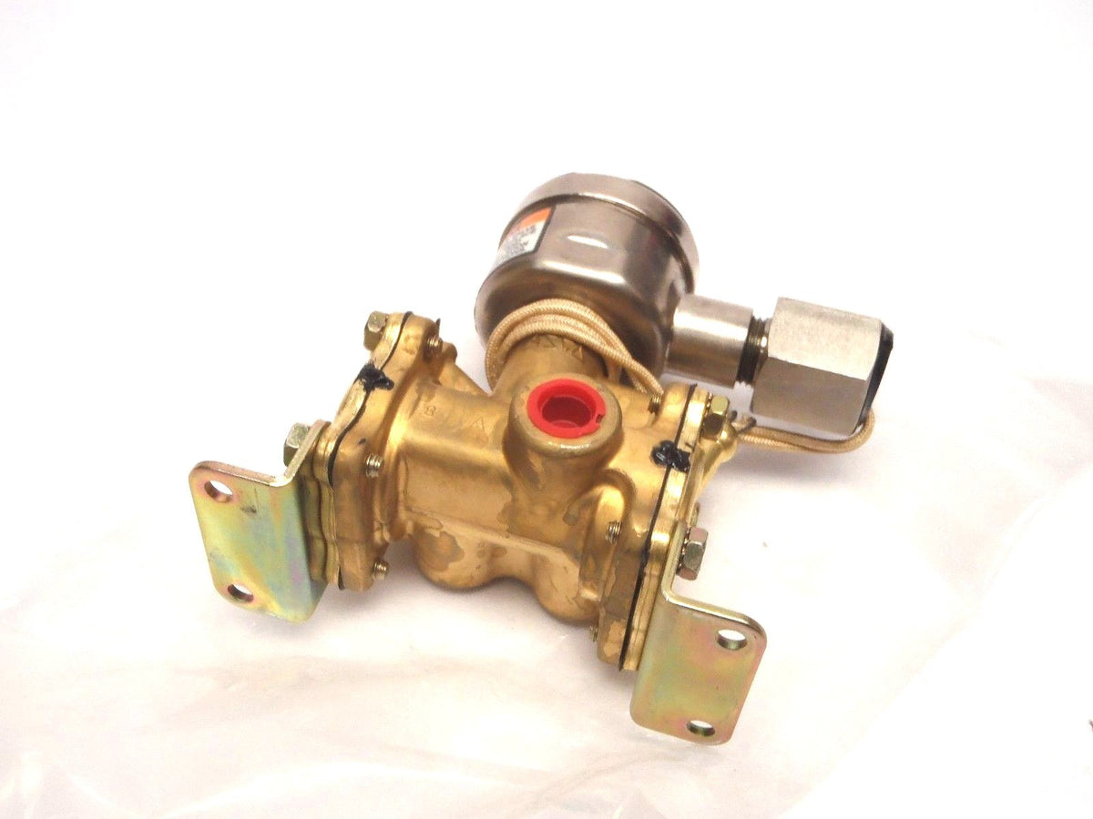 NP8316A57V | ASCO Red-Hat 3-WAY 250DC SOLENOID VALVE 17.4W 3/8" Inch Pipe - New – Open box - Maverick Industrial Sales