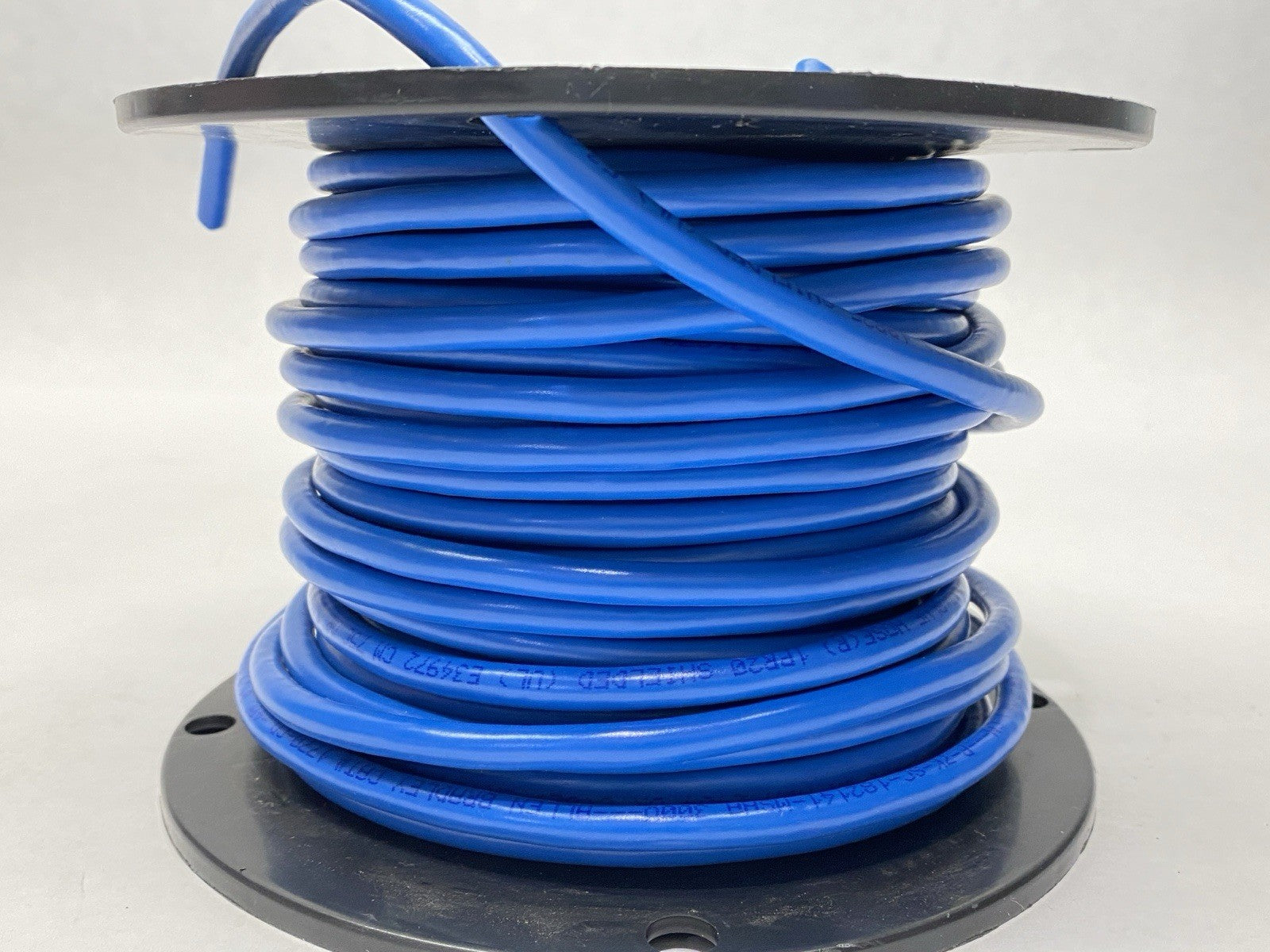 CMP-00423CS34-6F-05 | Commscope Uniprise CAT 6 Plenum Cable 550ft Spool - New – Open box - Maverick Industrial Sales