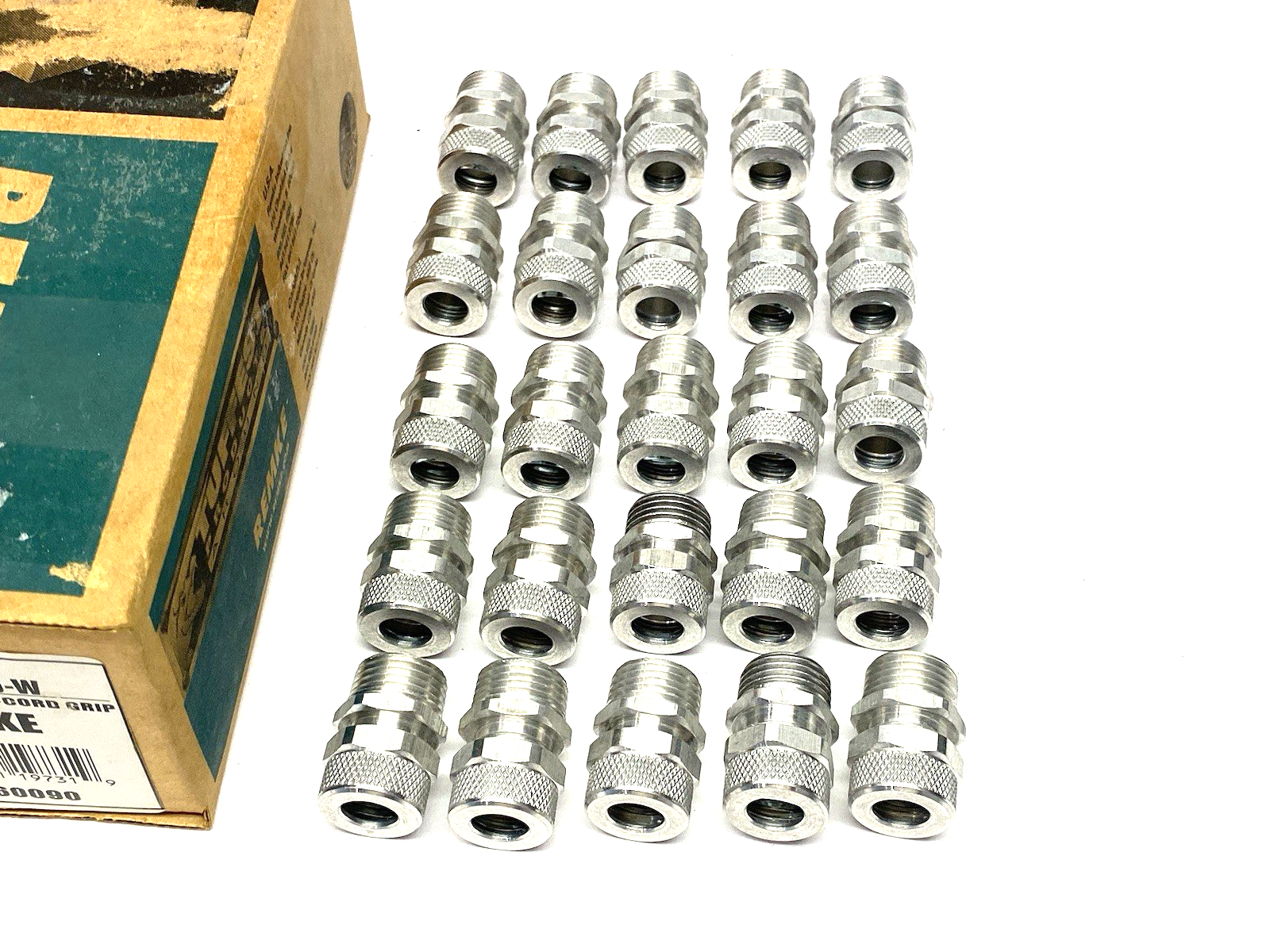 Remke RSR-1000-W Tuff-Seal Cord Grip Connector 1/2" NPT Aluminum BOX OF 25 - Maverick Industrial Sales