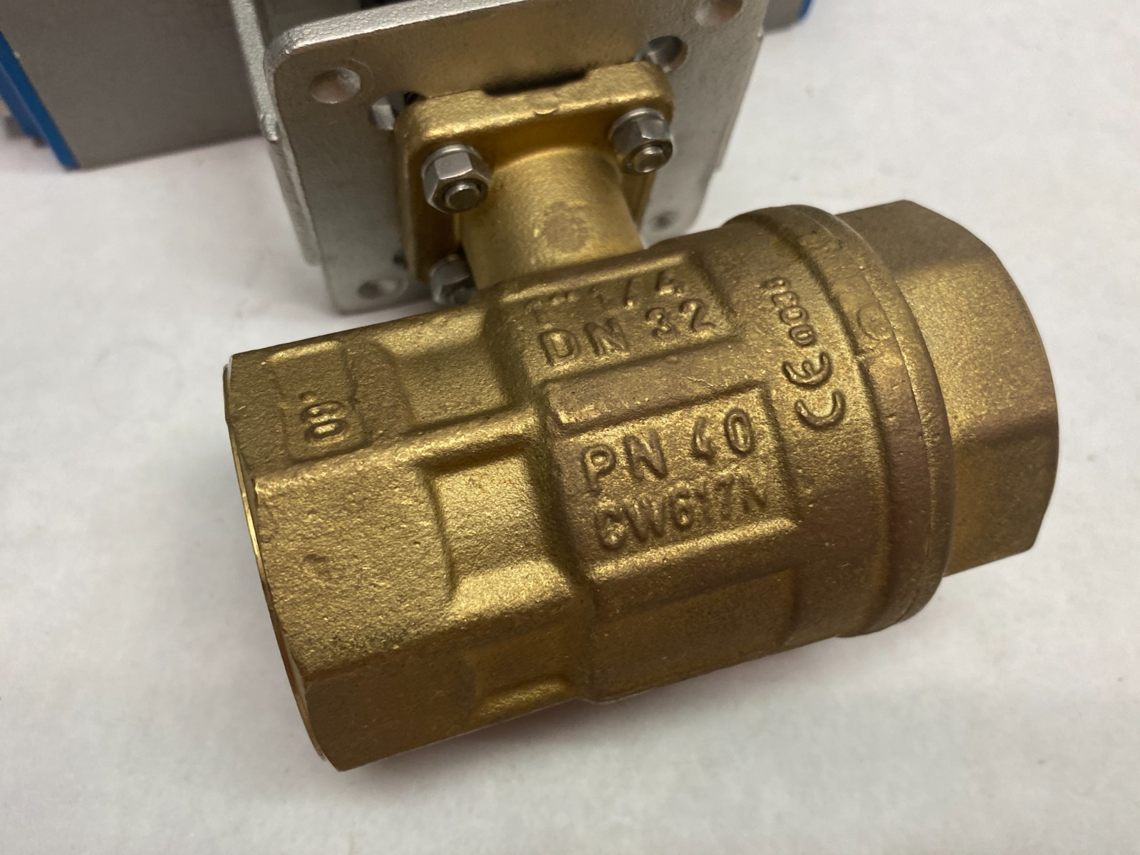 Air-Con SR063B Pneumatic Actuator w/ EX9 03 10 51337 001 Brass Ball Valve - Maverick Industrial Sales