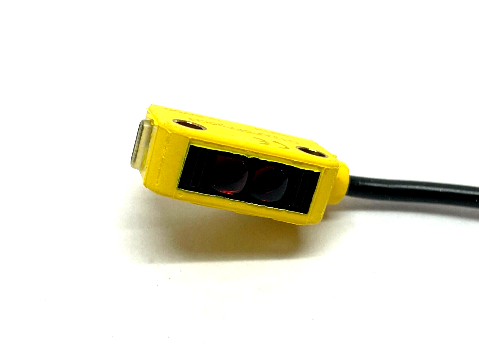 Banner Q12AP6FF30Q3 Miniature Self-Contained Sensor 74956 - Maverick Industrial Sales