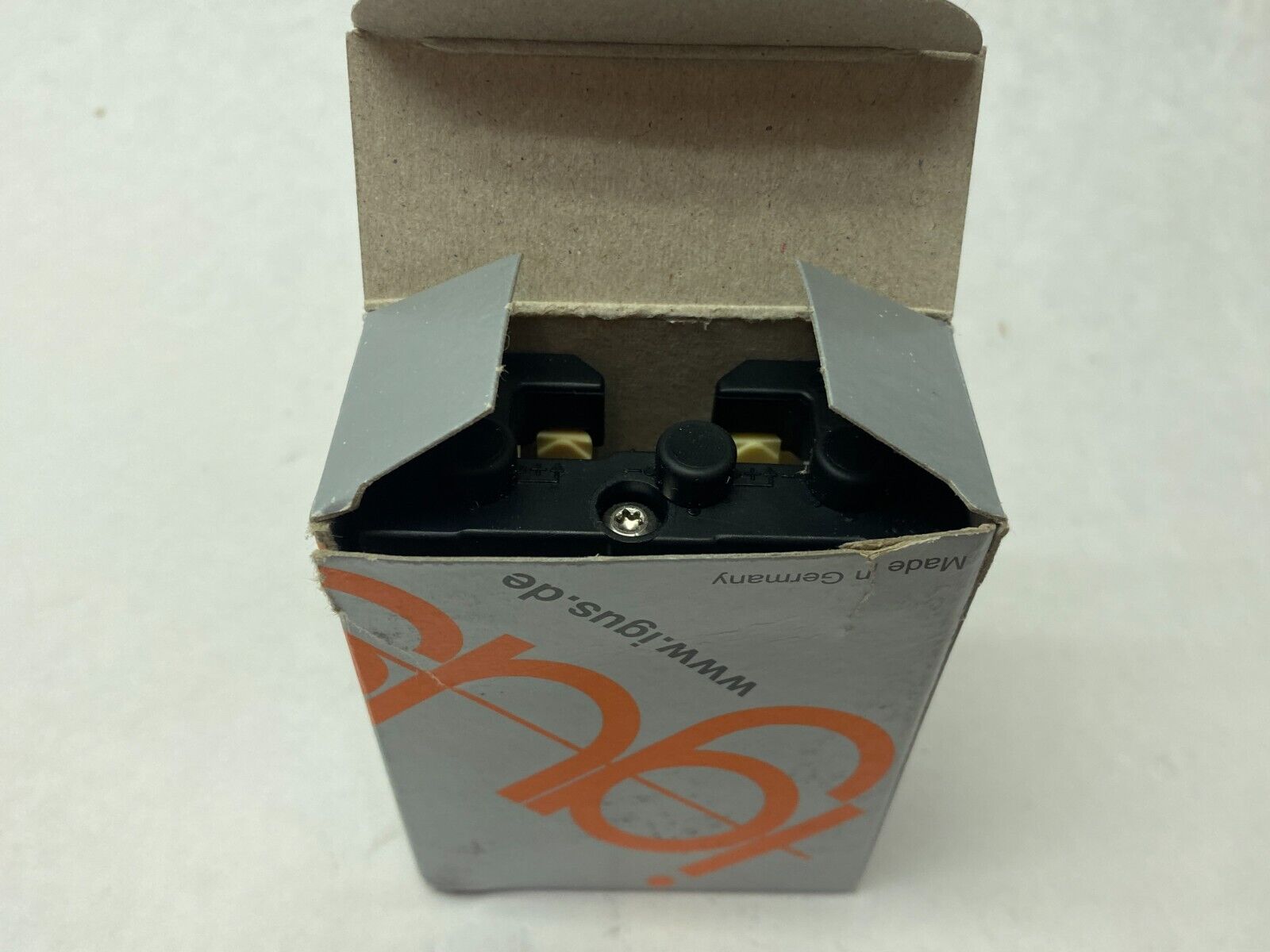 Igus TW-01-25 DryLin T Linear Guide System Standard Carriage - Maverick Industrial Sales