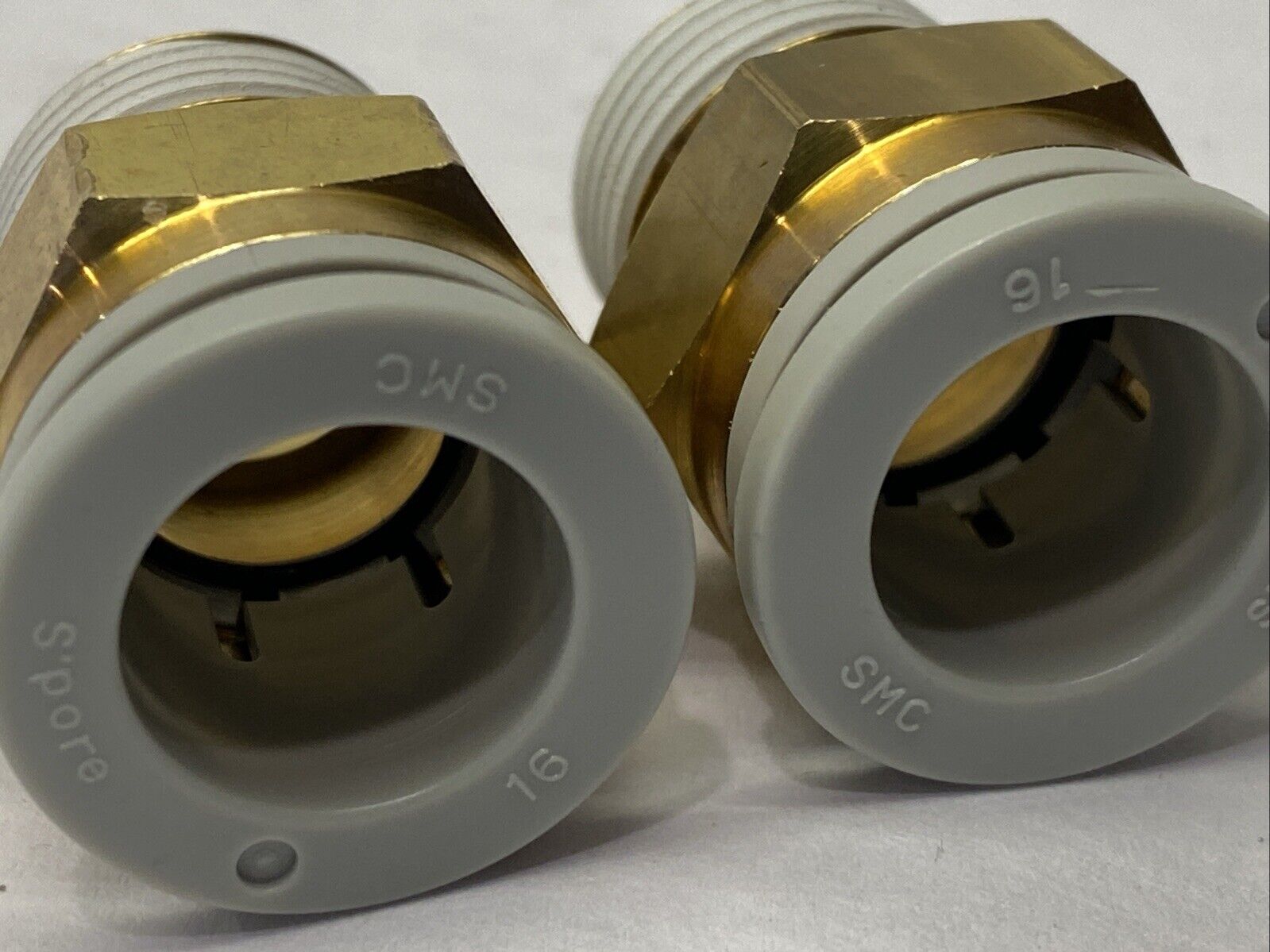 SMC KQ2H16-04AS Push To Connect Fittings 16mm OD LOT OF 2 - Maverick Industrial Sales