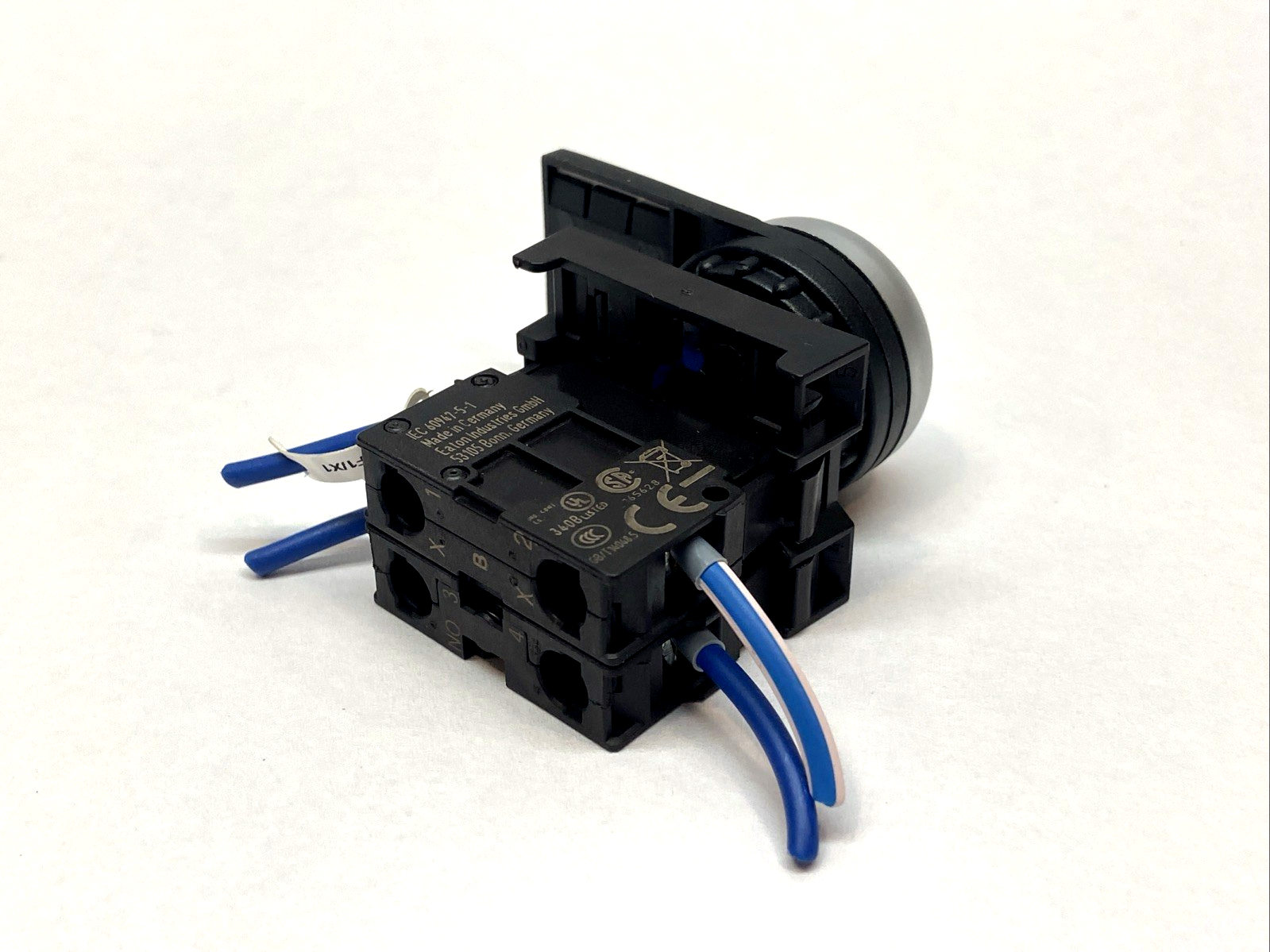 M22-DL-B-GB14-K10-230B | Eaton Pushbutton 22.5mm Blue LED 230V 1NO w/ x2 M22-K10 - Used - Maverick Industrial Sales