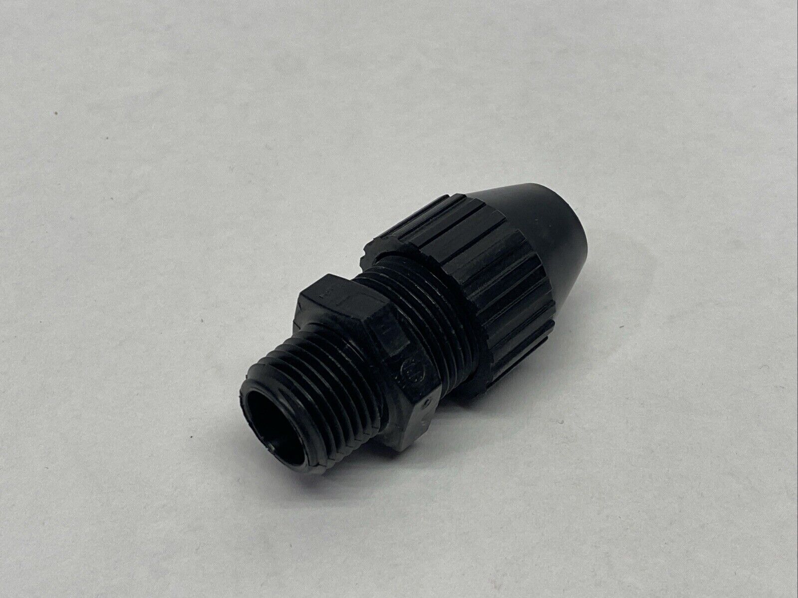 2672 | T&B Thomas & Betts 1/2" Liquid Tight Strain Relief .250-.400" Cord LOT OF 2 - New Other - Maverick Industrial Sales