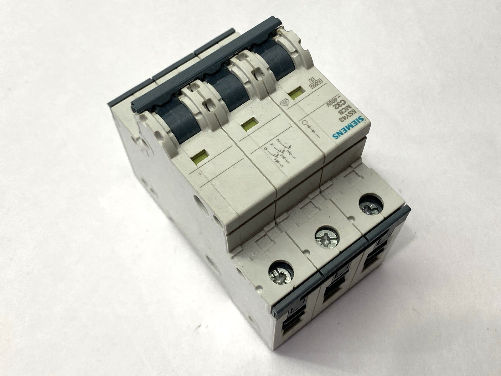 Siemens 5SY4332-7 Miniature Circuit Breaker 3-Pole 32A 400V - Maverick Industrial Sales