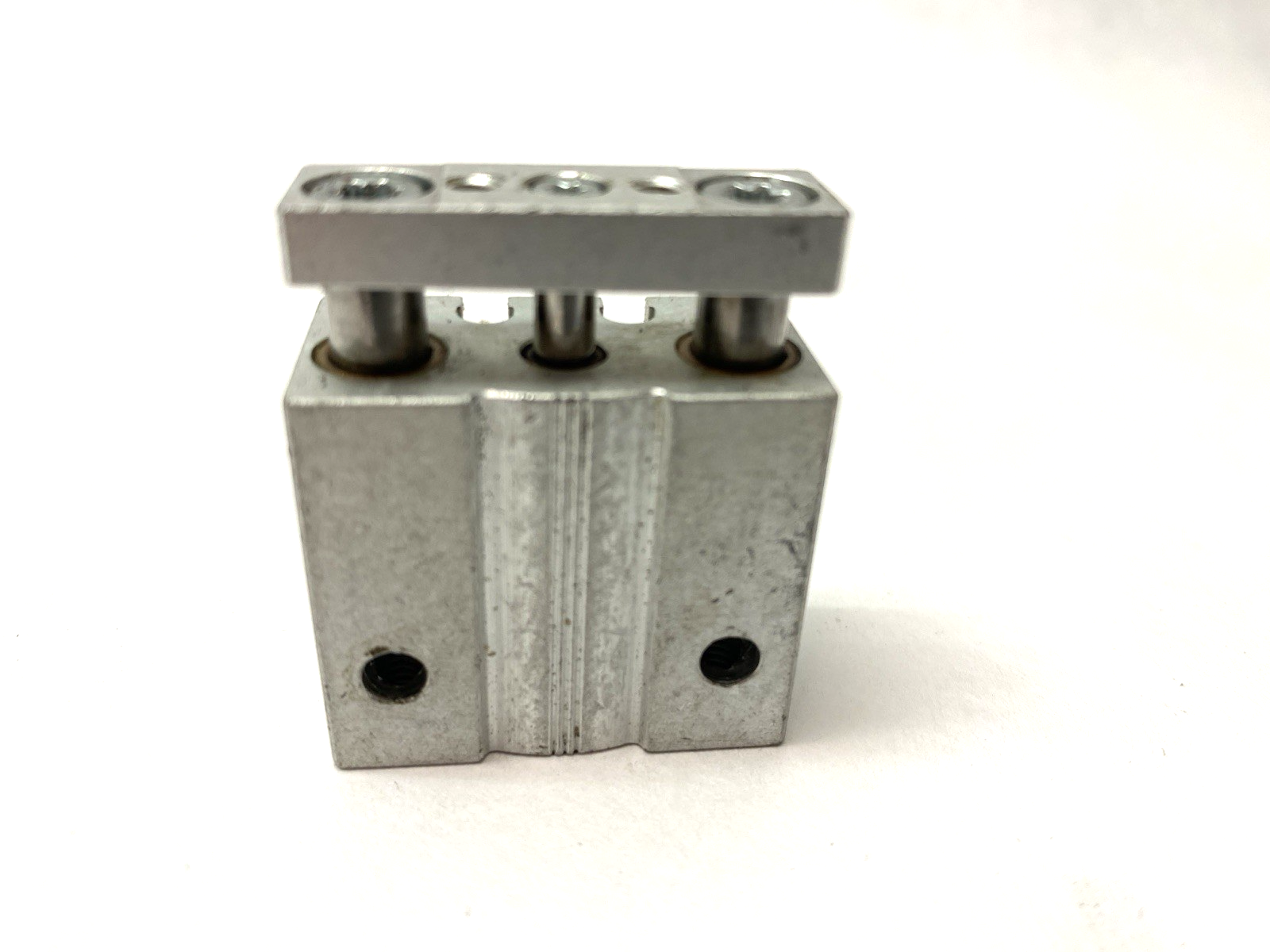 Festo DFM-10-10-P-A-GF Pneumatic Cylinder 4154769 - Maverick Industrial Sales