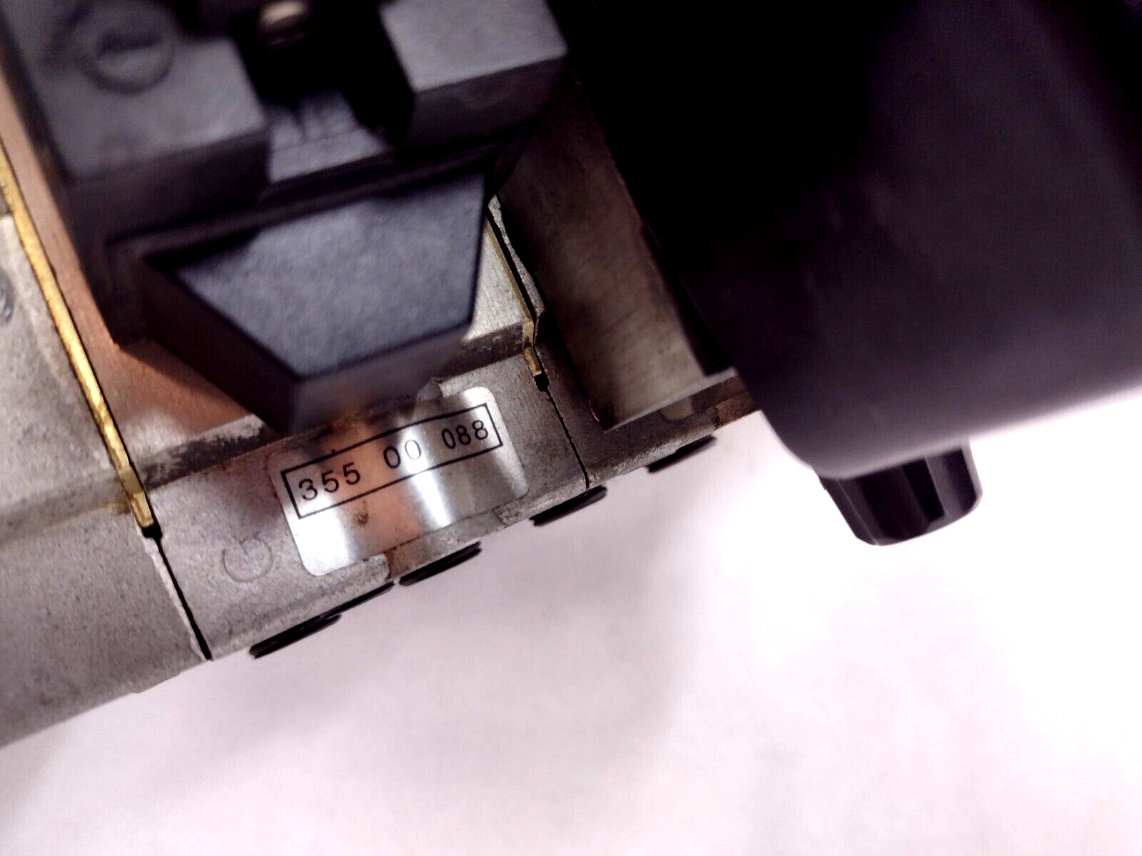 346 00 173, 355 00 087, 355 00 088 | Joucomatic Compact1 Pneumatic Manifold - Used - Maverick Industrial Sales