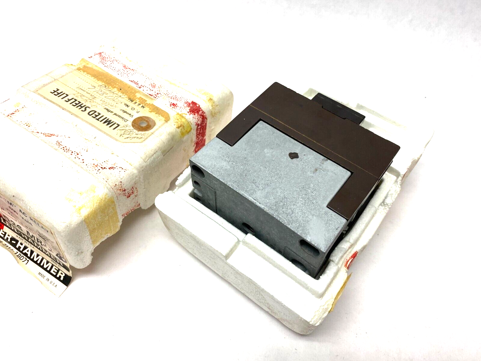 Cutler-Hammer D26MR22B Type M AC Relay 600V 2 N.O. 2 N.C. Poles 240V Coil - Maverick Industrial Sales