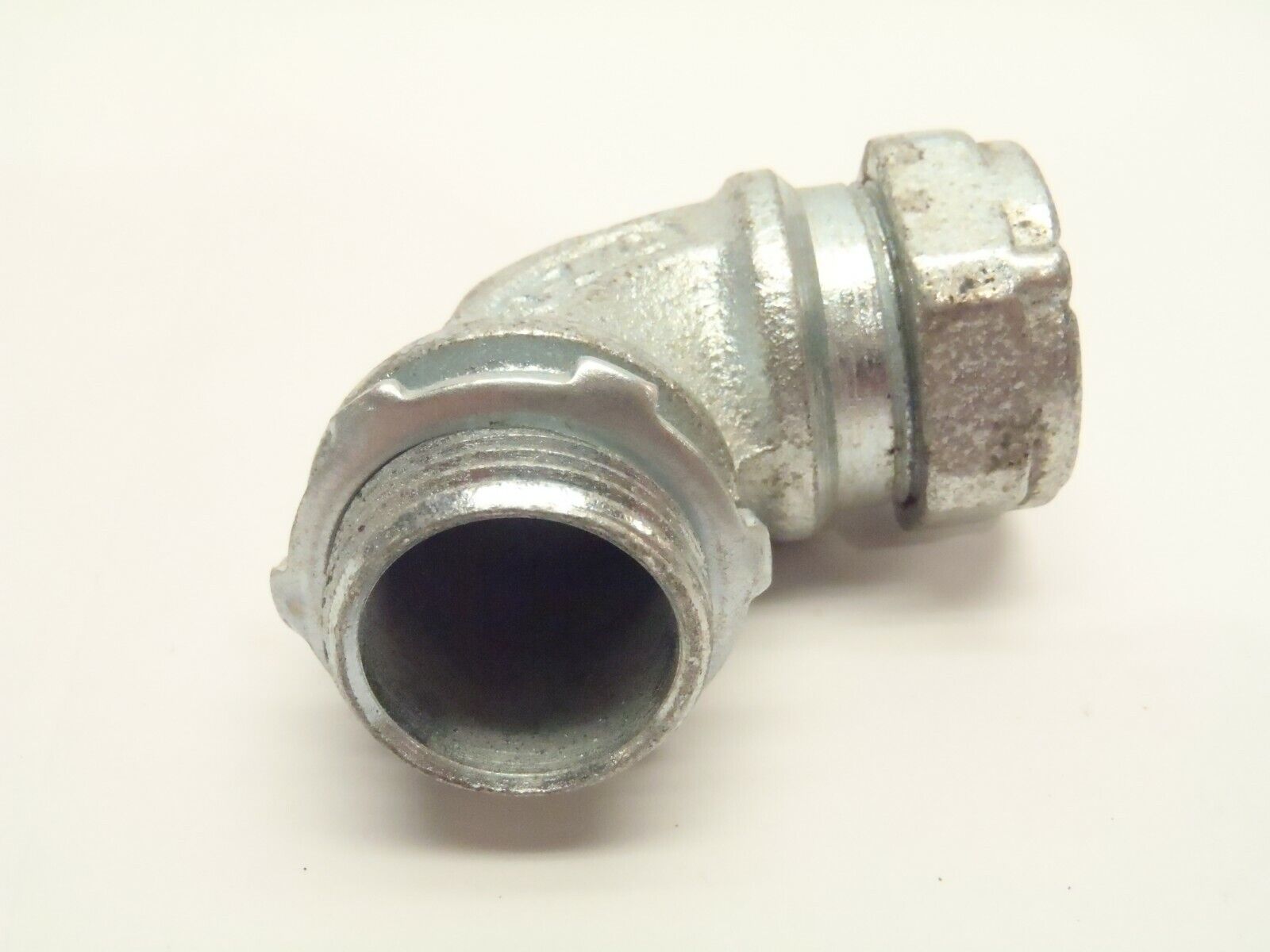 OZ Gedney 8100W 90 Degree Short Angle Elbow 1" Inch - Maverick Industrial Sales